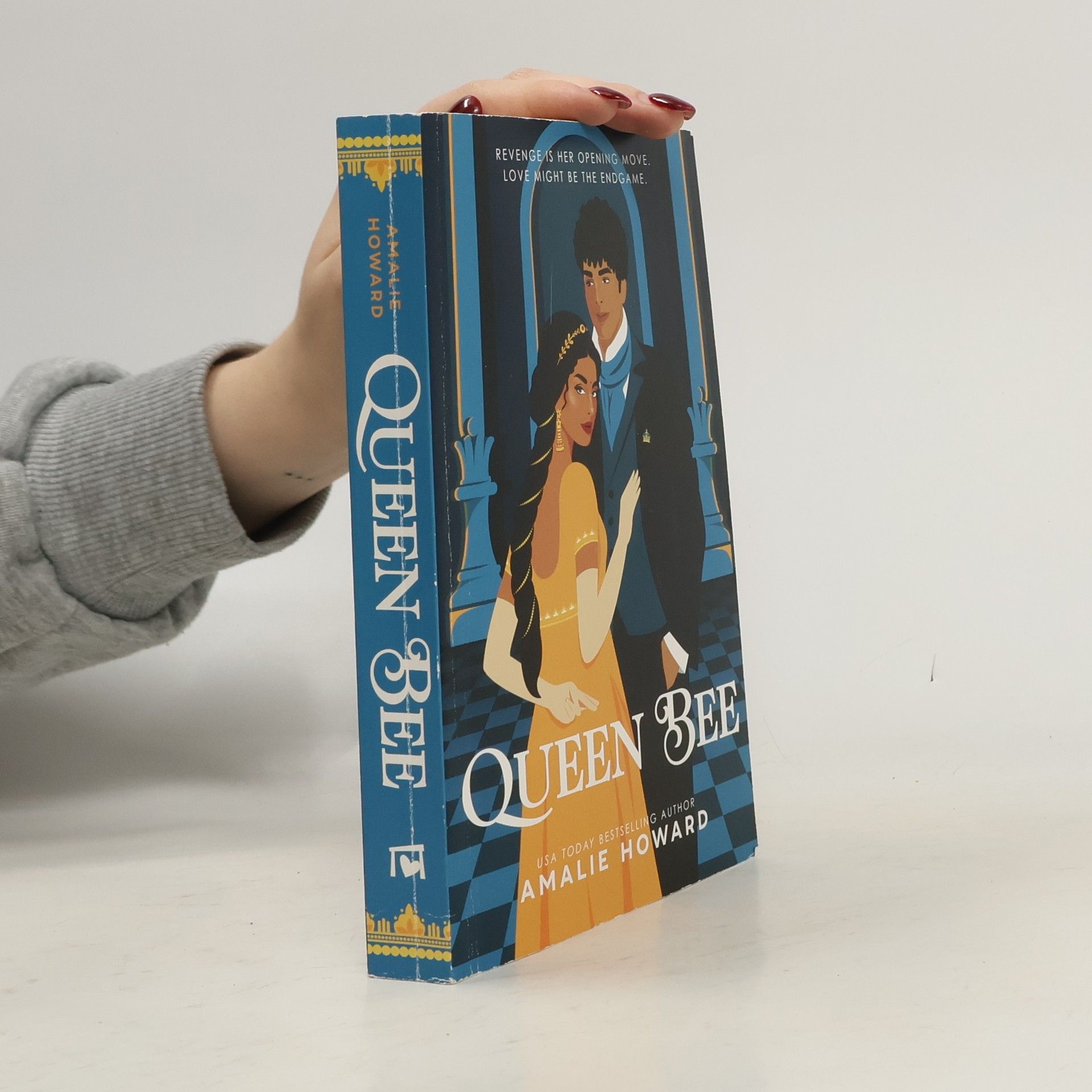 Amalie Howard Queen Bee