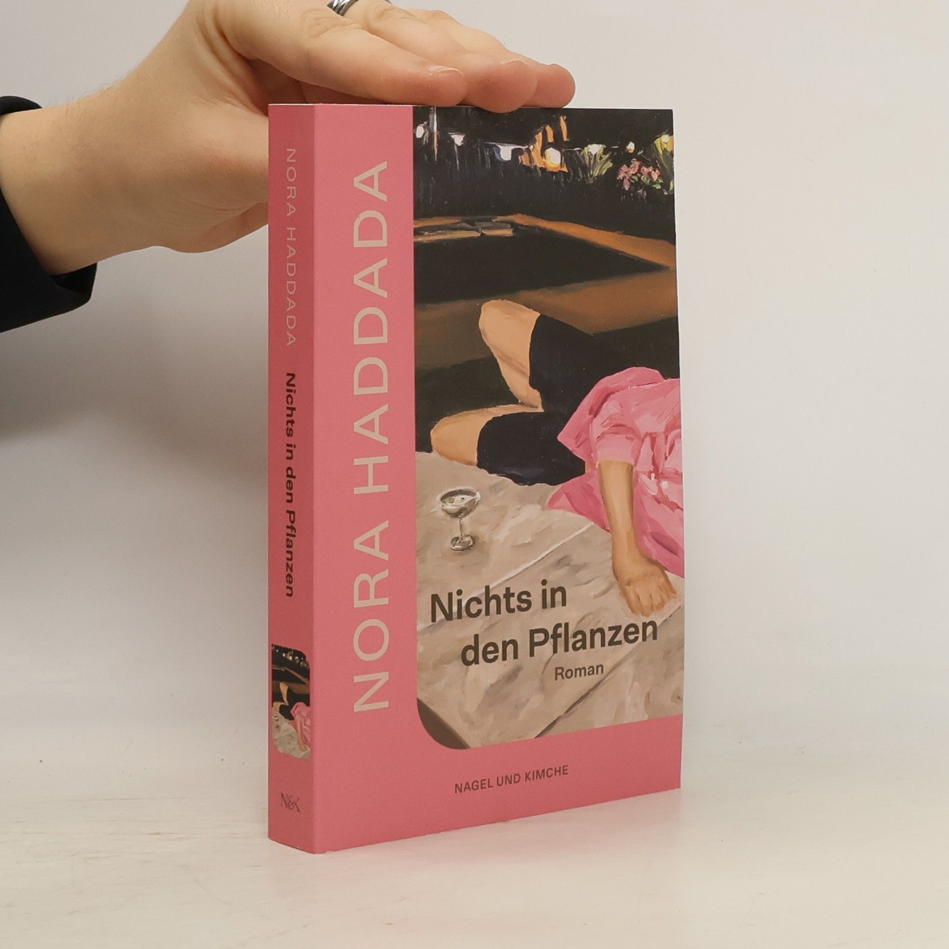 Nora Haddada Nichts in den Pflanzen