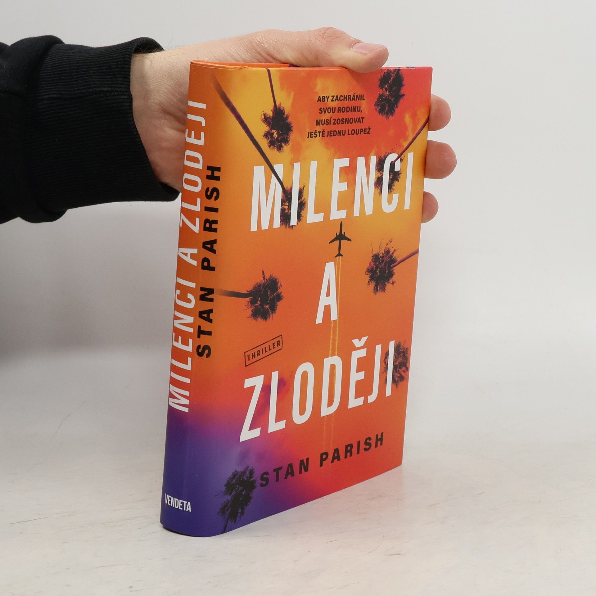 Stan Parish Milenci a zloději