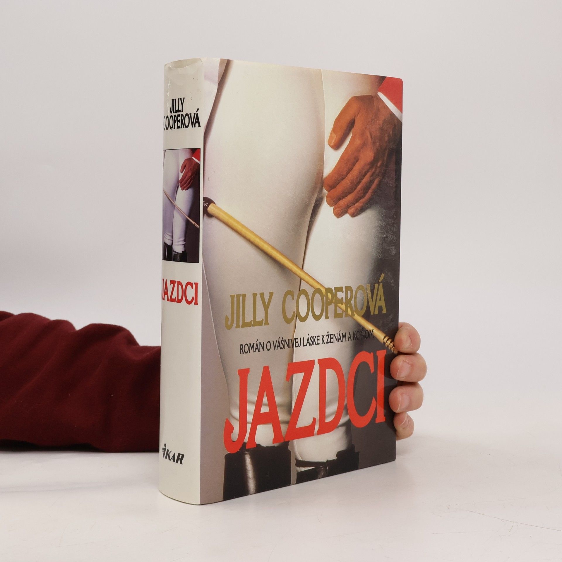 Jilly Cooper Jazdci