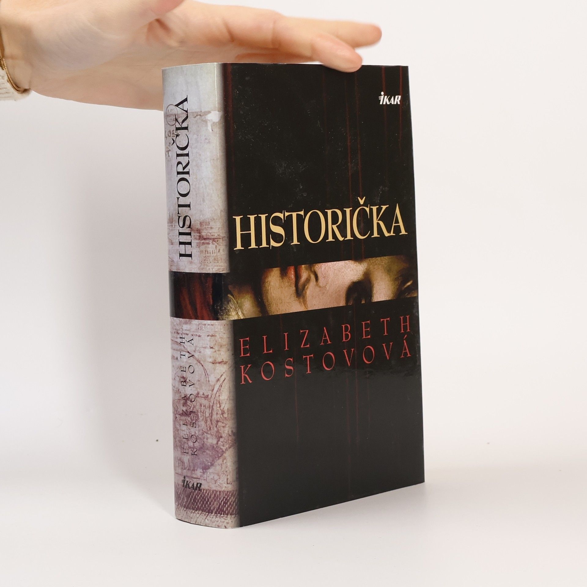 Elizabeth Kostova Historička