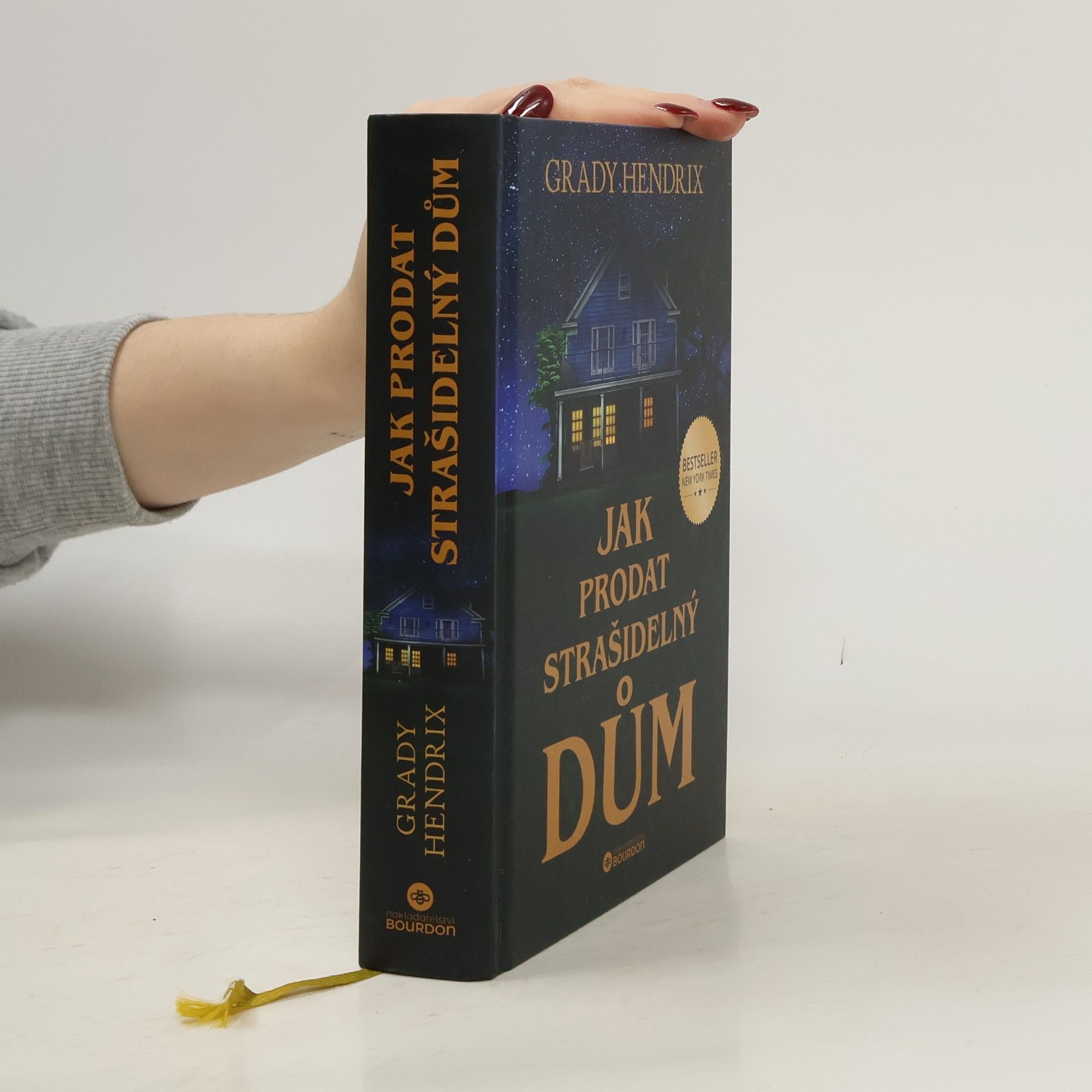 Grady Hendrix Jak prodat strašidelný dům