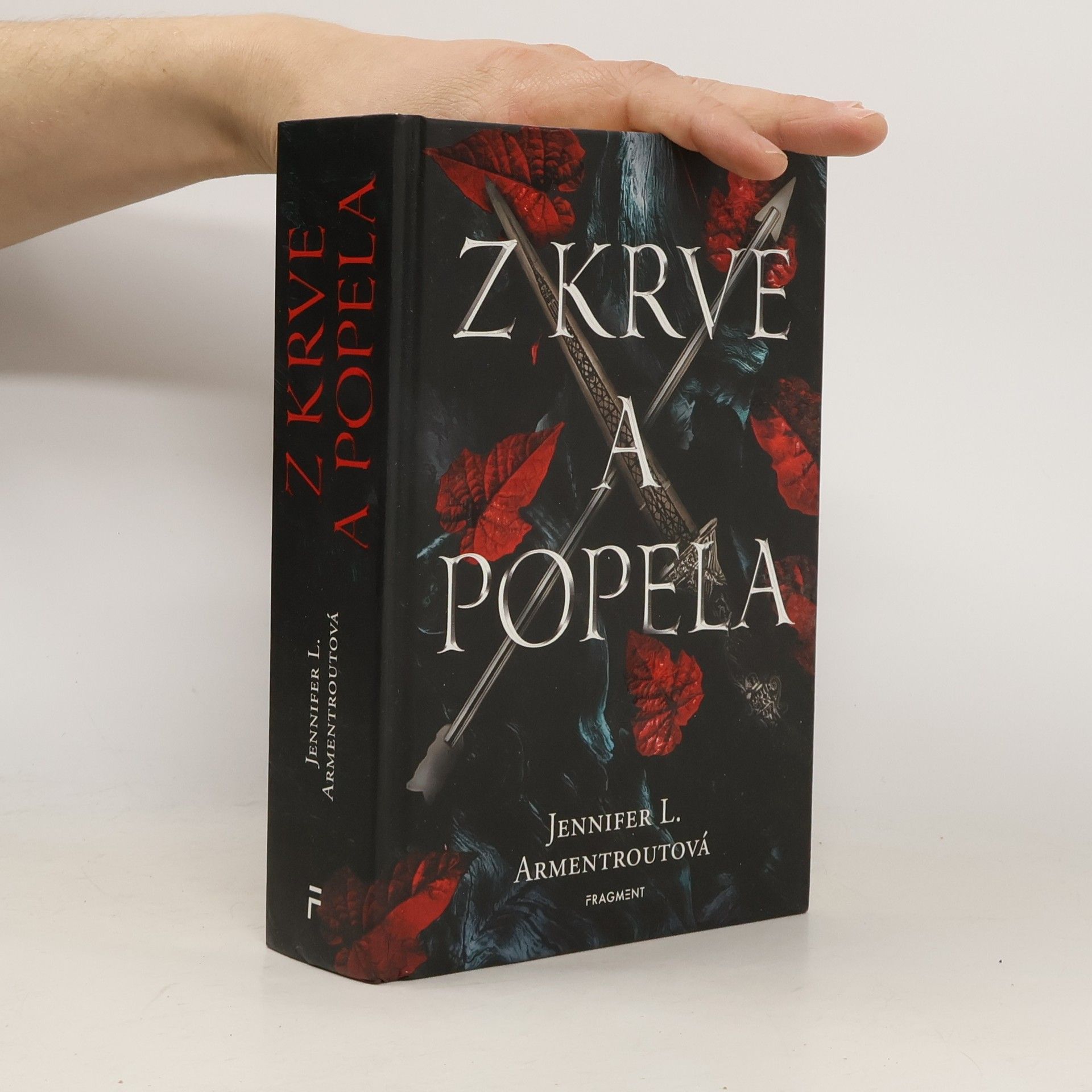 Jennifer L. Armentrout Z krve a popela