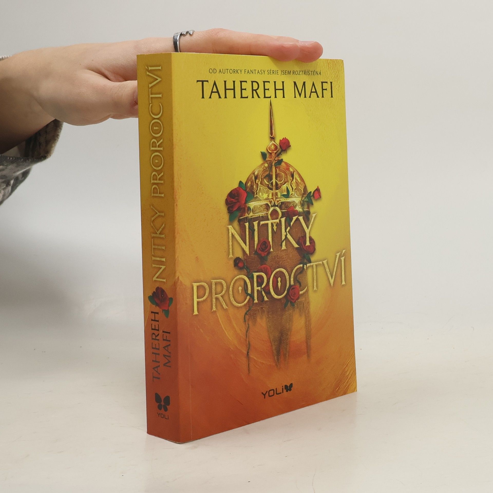 Tahereh Mafi Nitky proroctví