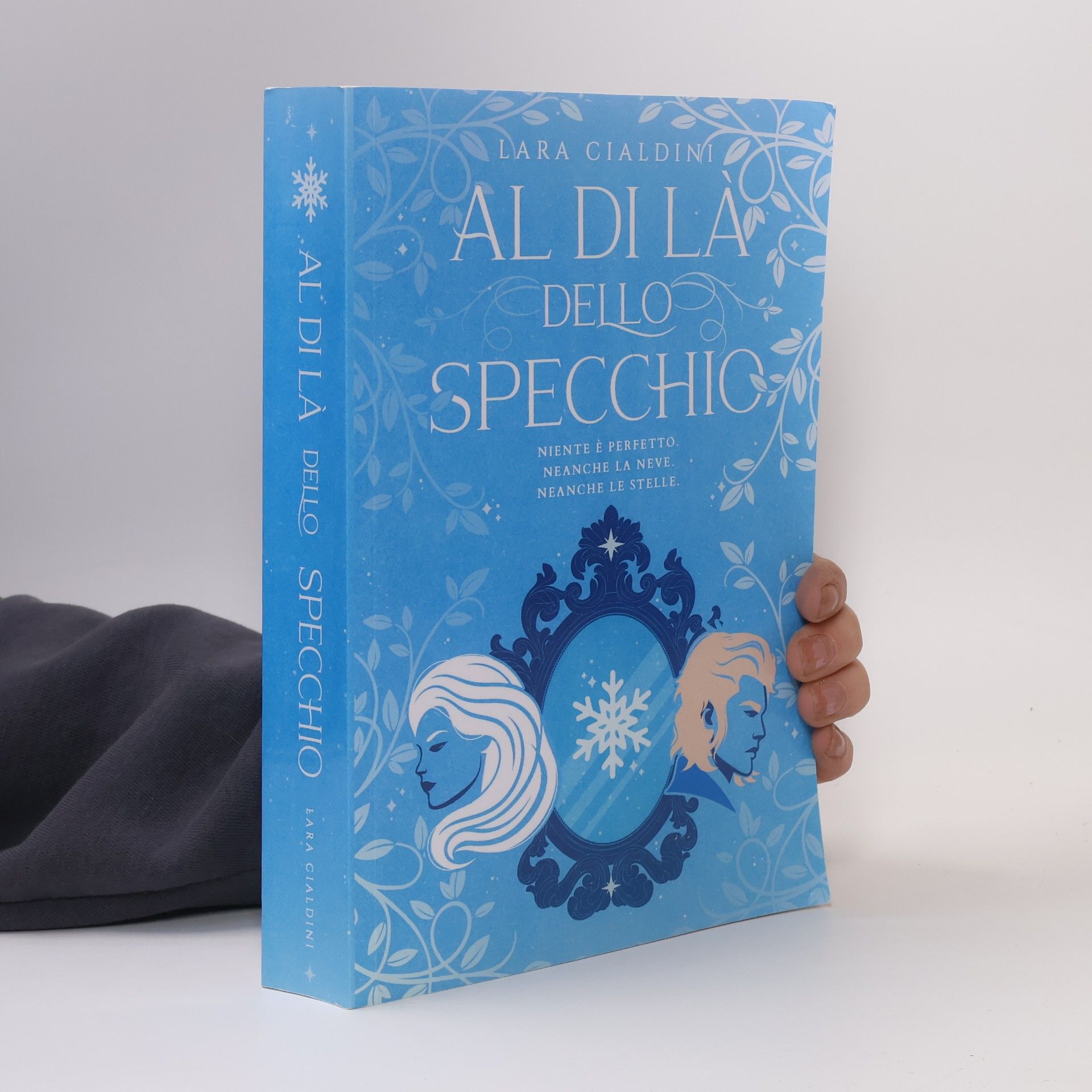 Gloria Macaluso Al di là dello specchio