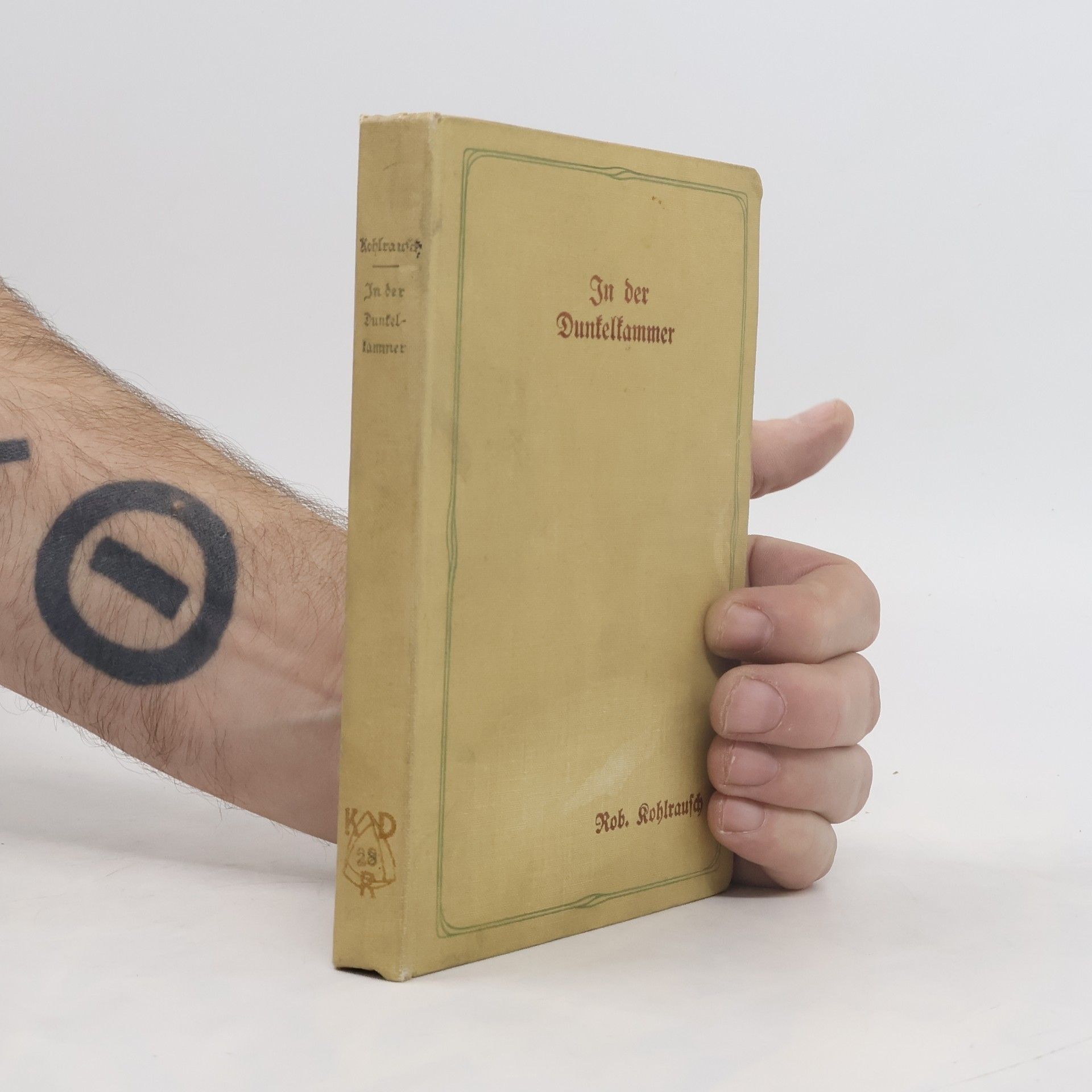 Robert Kohlrausch In der Dunkelkammer