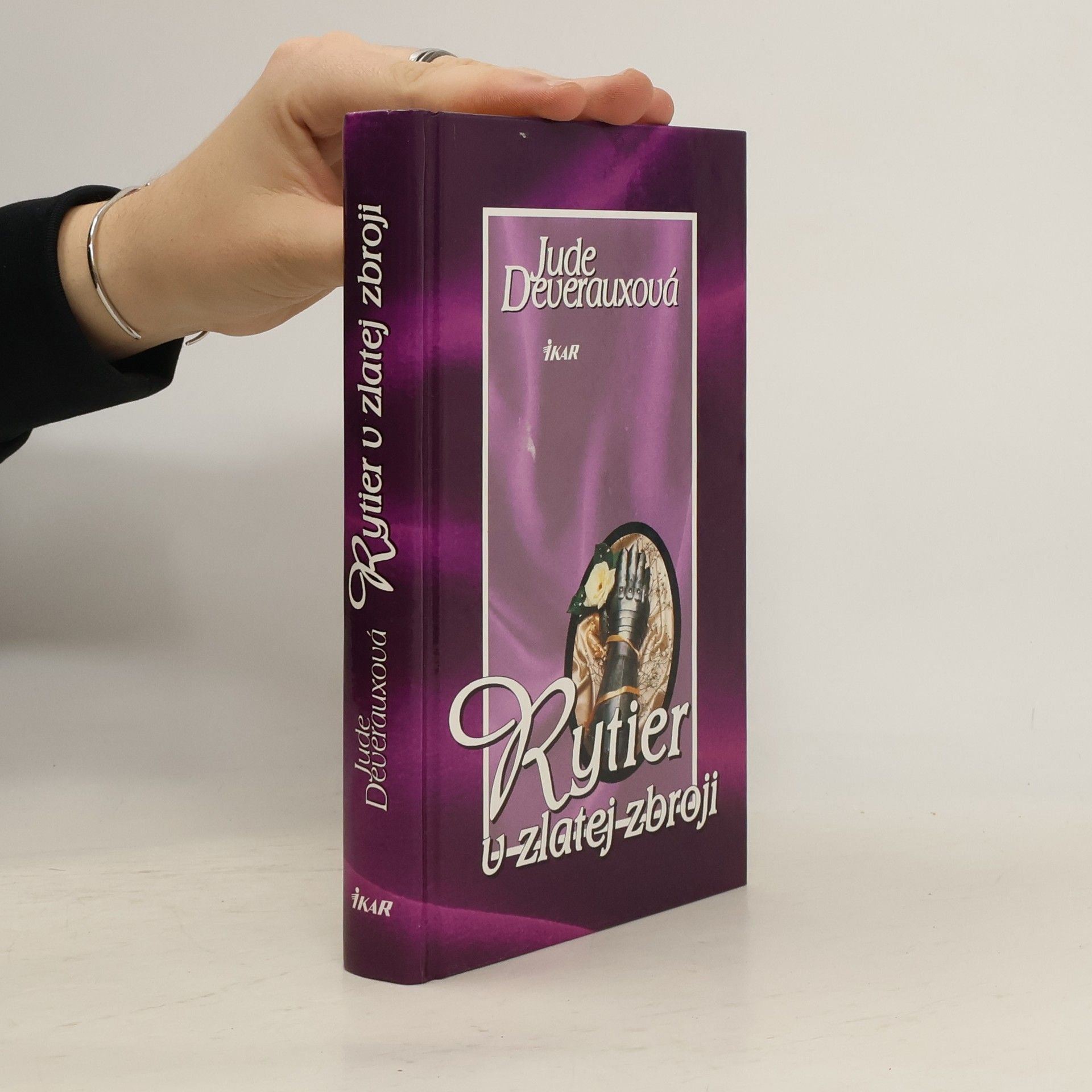 Jude Deveraux Rytier v zlatej zbroji