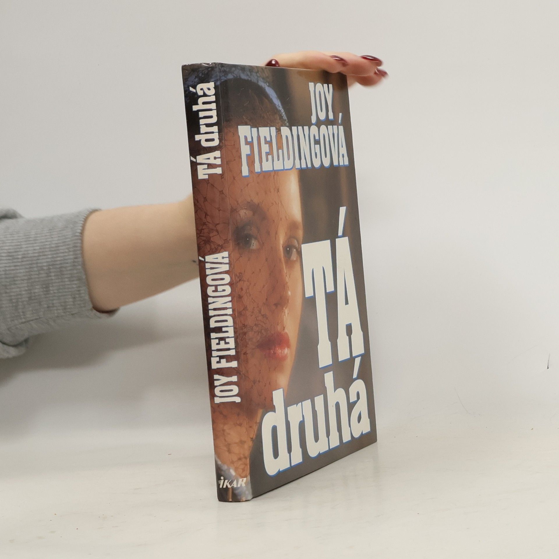 Joy Fielding Tá druhá