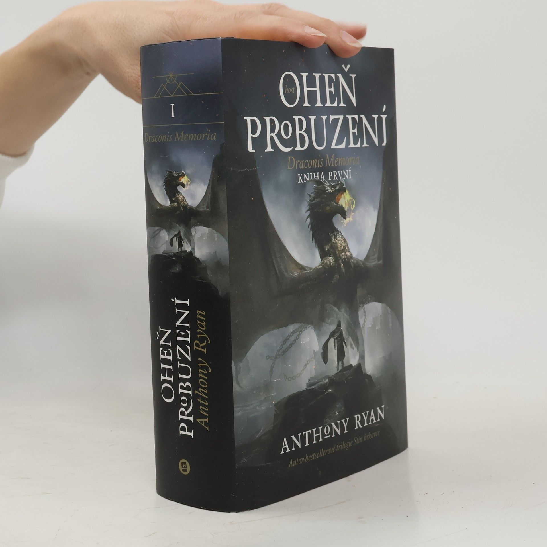 Anthony Ryan Oheň probuzení