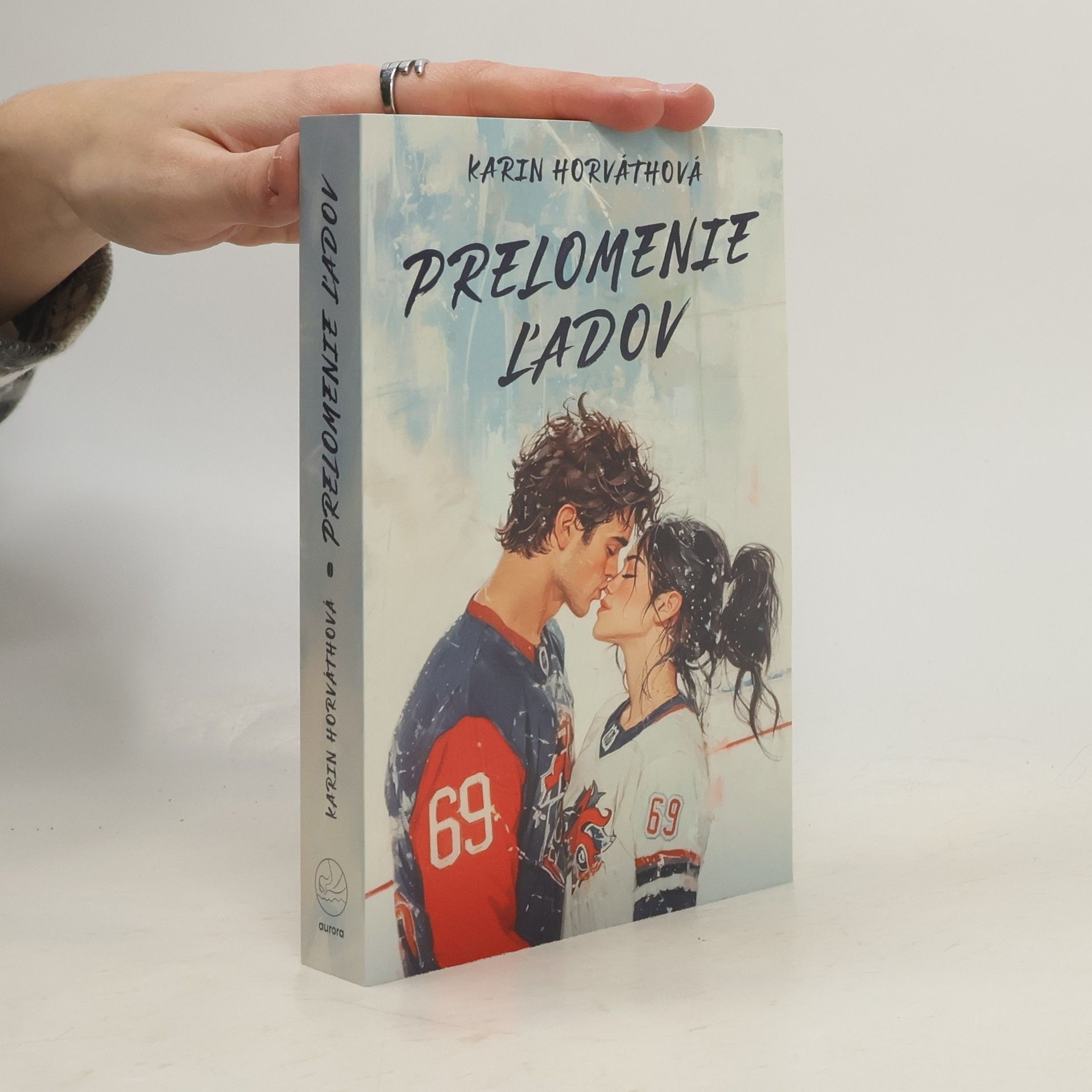 Karin Horváthová Prelomenie ĺadov