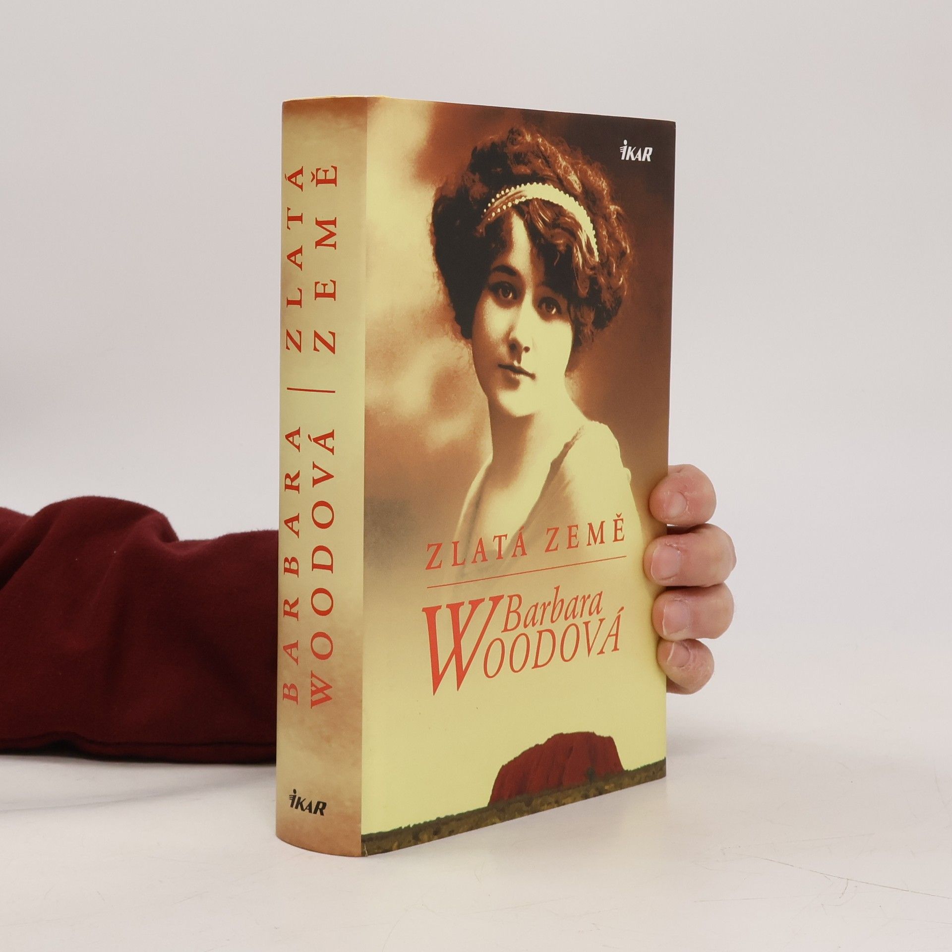 Barbara Wood Zlatá země