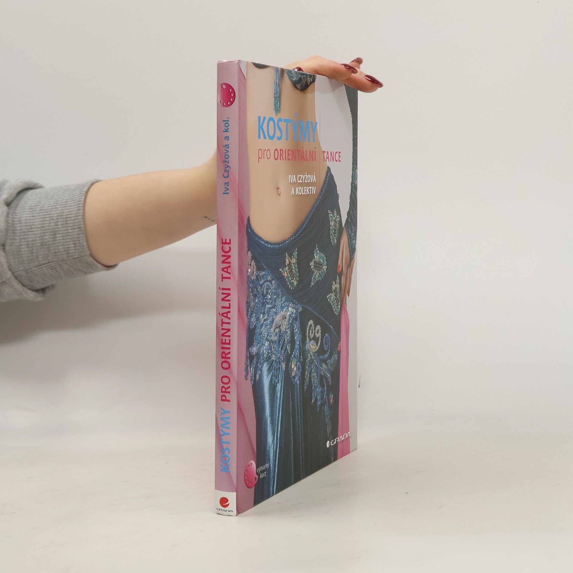 Iva Czyžová Kostýmy pro orientální tance
