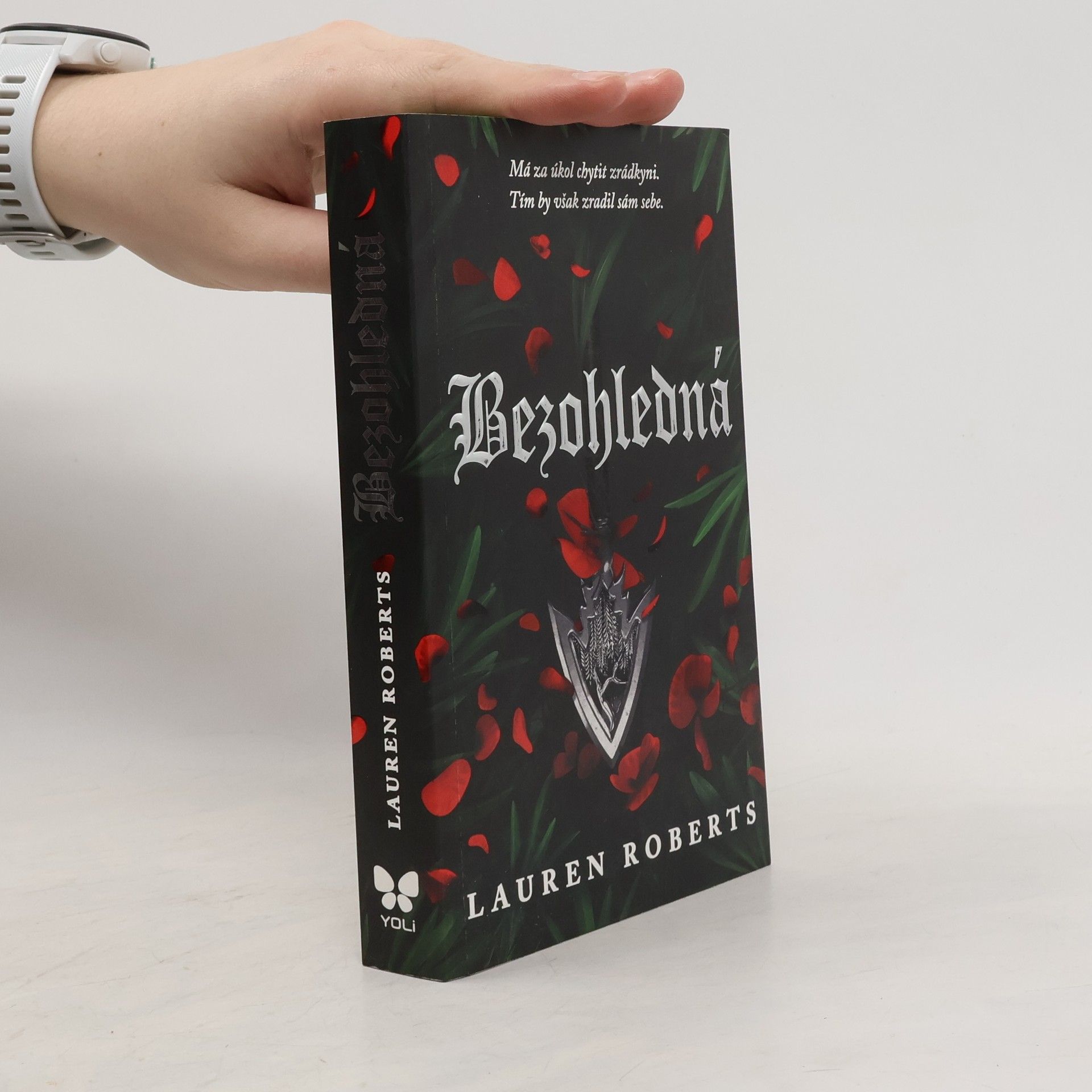 Lauren Roberts Bezohledná