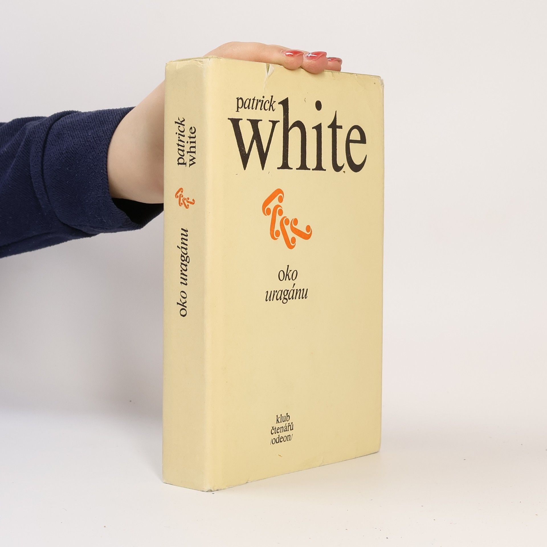 Patrick White Oko uragánu