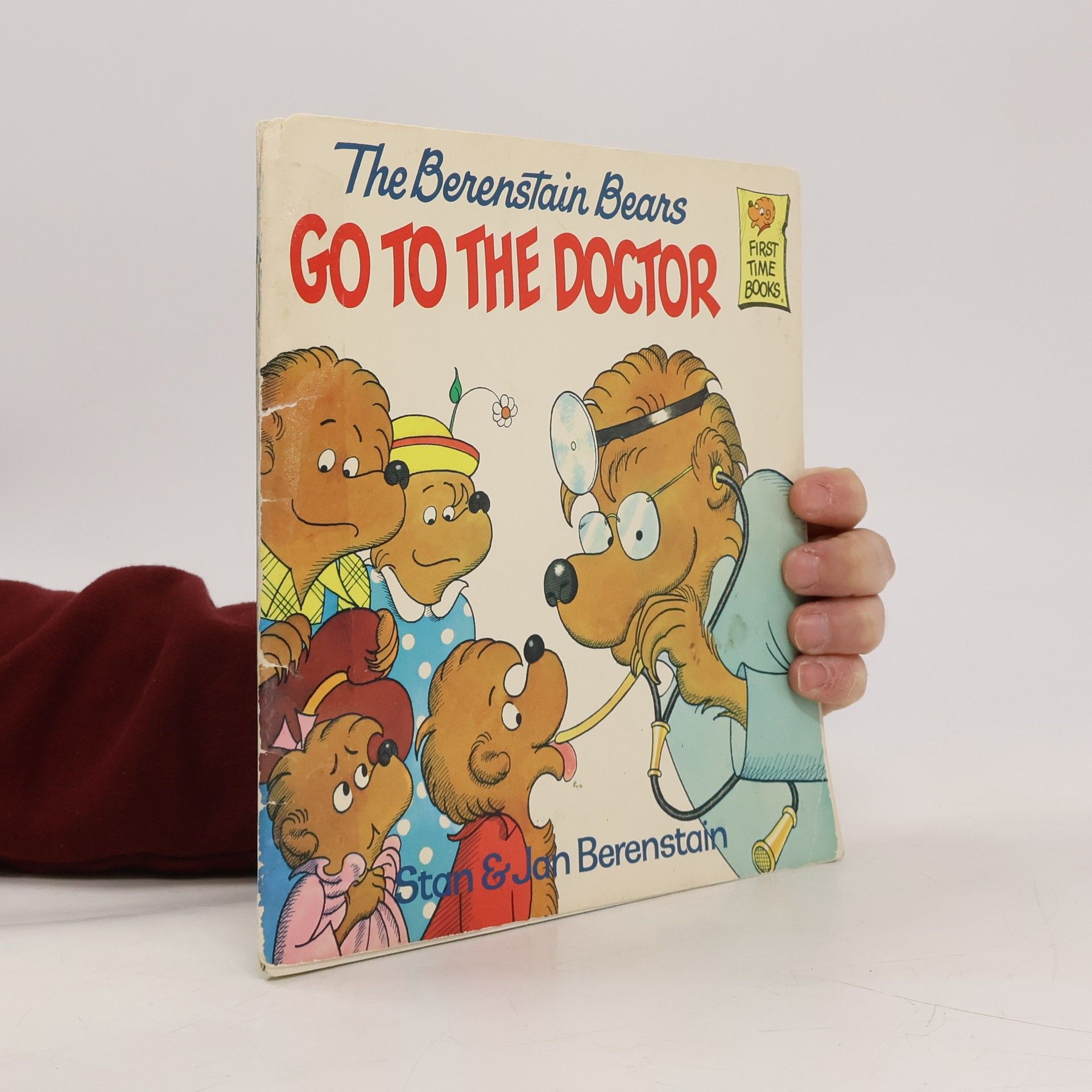 Stan Berenstain The Berenstain Bears Go to the Doctor