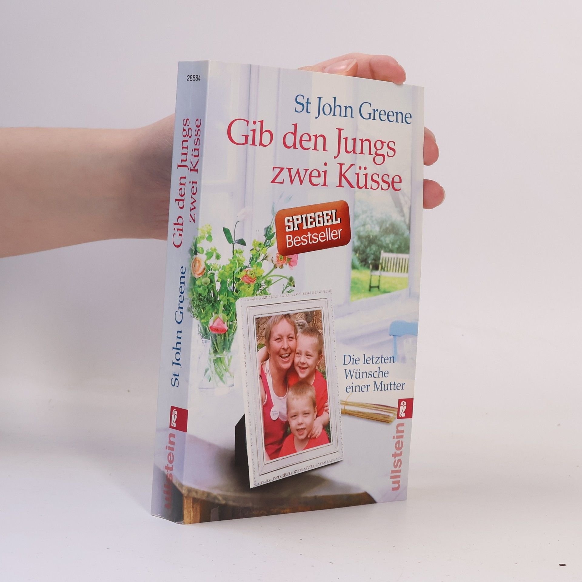 St John Greene Gib den Jungs zwei Küsse