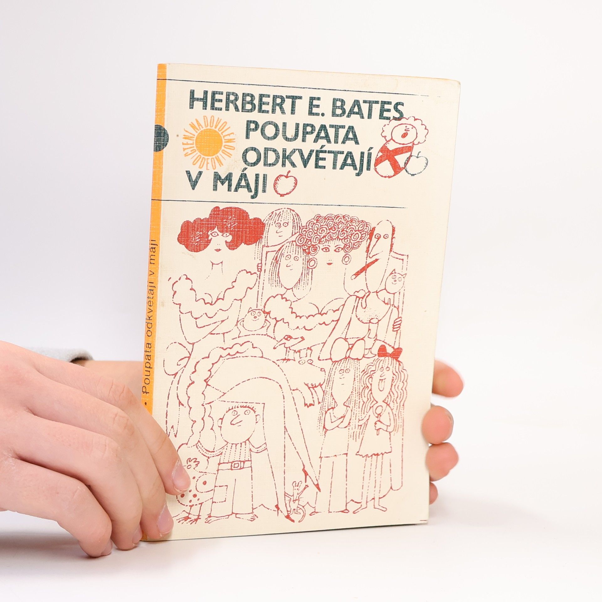 Herbert Ernest Bates Poupata odkvétají v máji