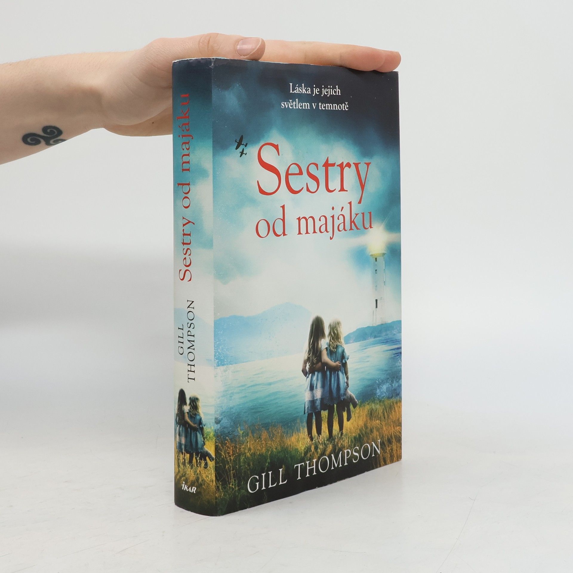 Gill Thompson Sestry od majáku
