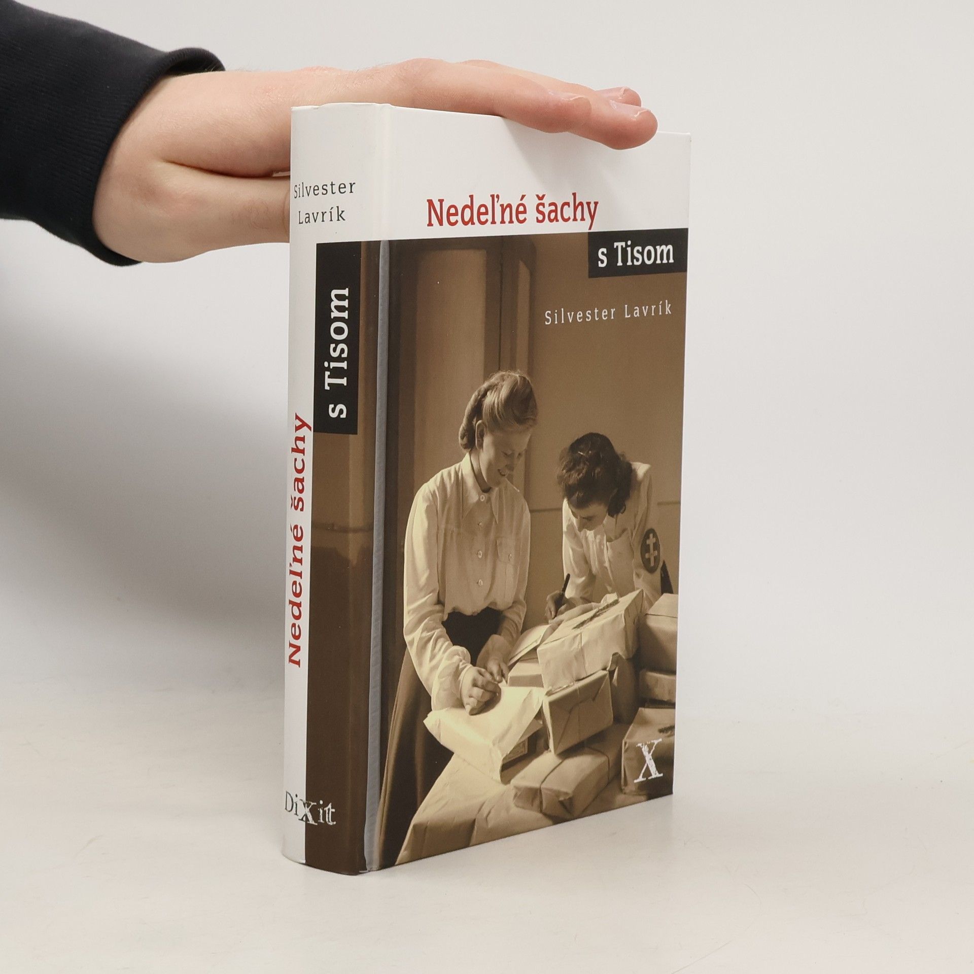 Silvester Lavrík Nedeľné šachy s Tisom