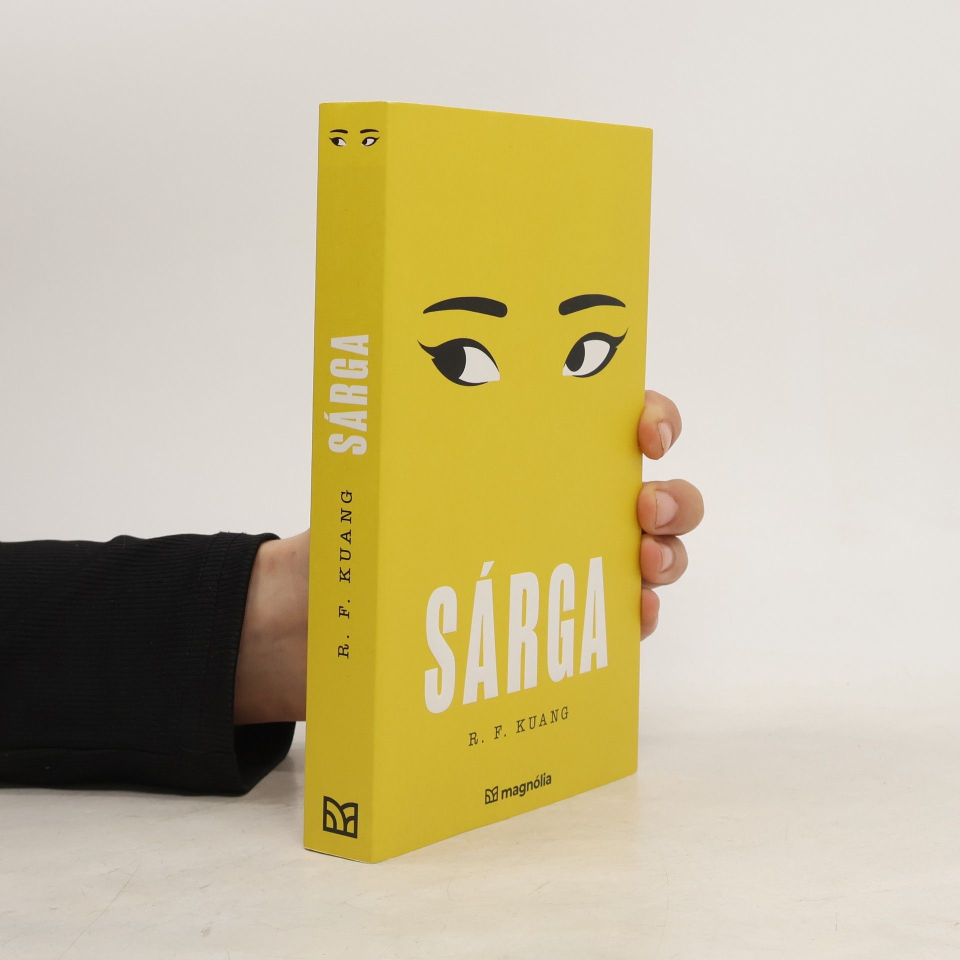 Rebecca Kuang Sárga