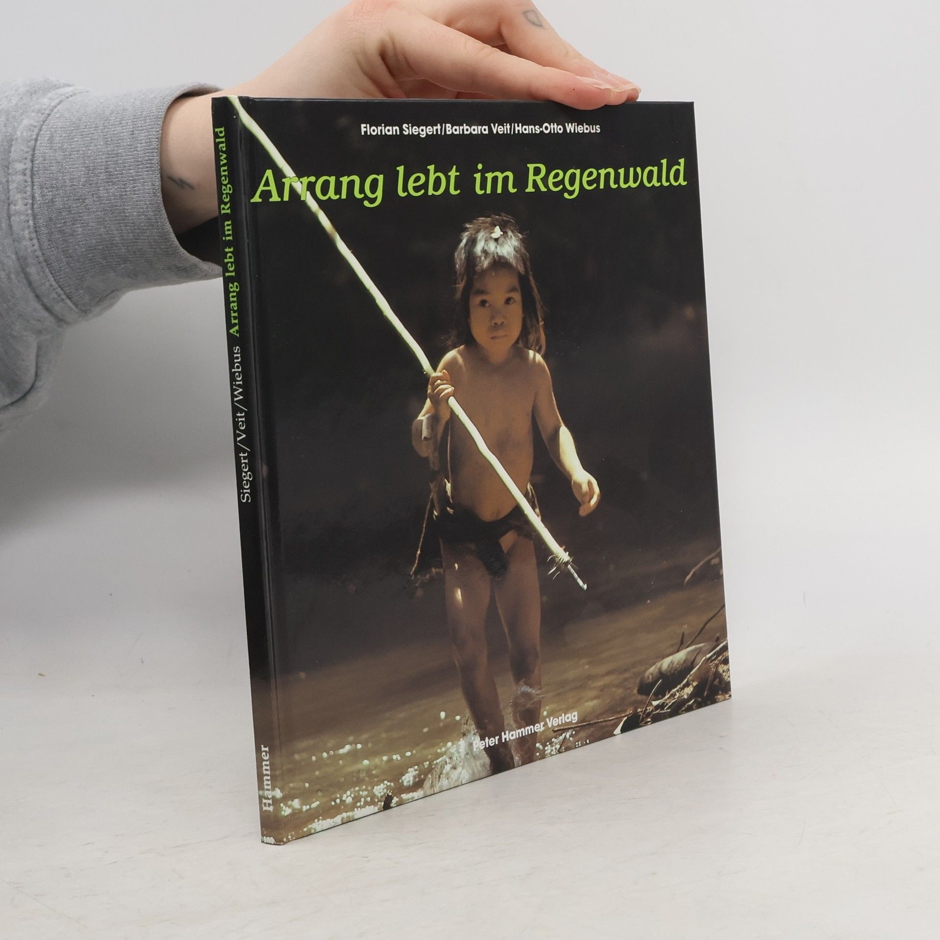 Florian Siegert Arrang lebt im Regenwald