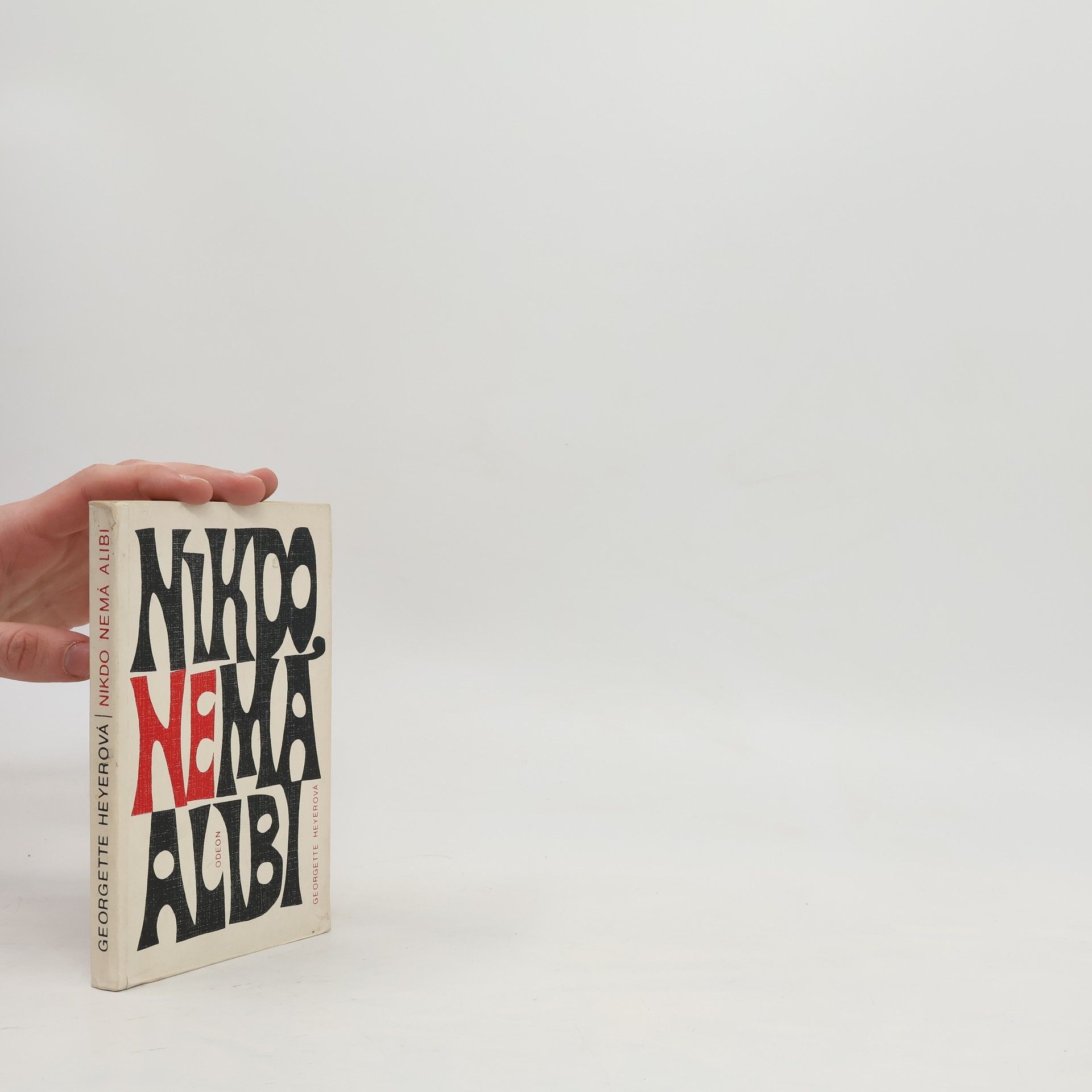 Georgette Heyer Nikdo nemá alibi