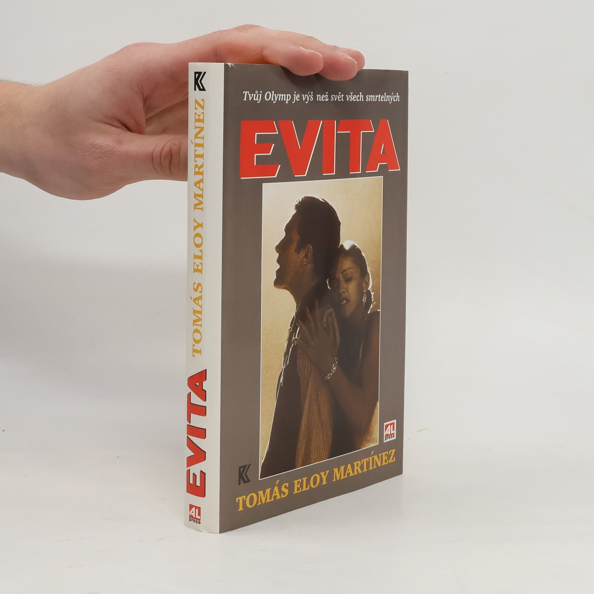 Tomás Eloy Martínez Evita