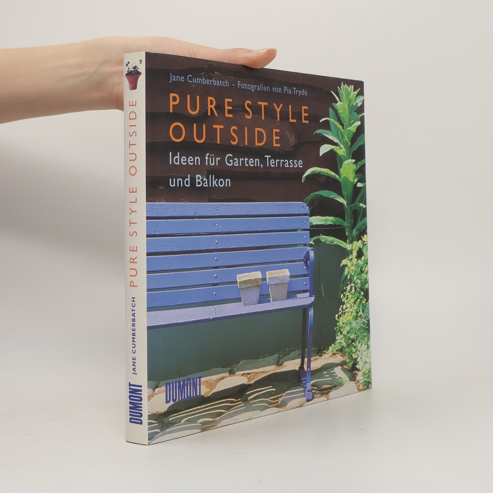 Jane Cumberbatch Pure style outside