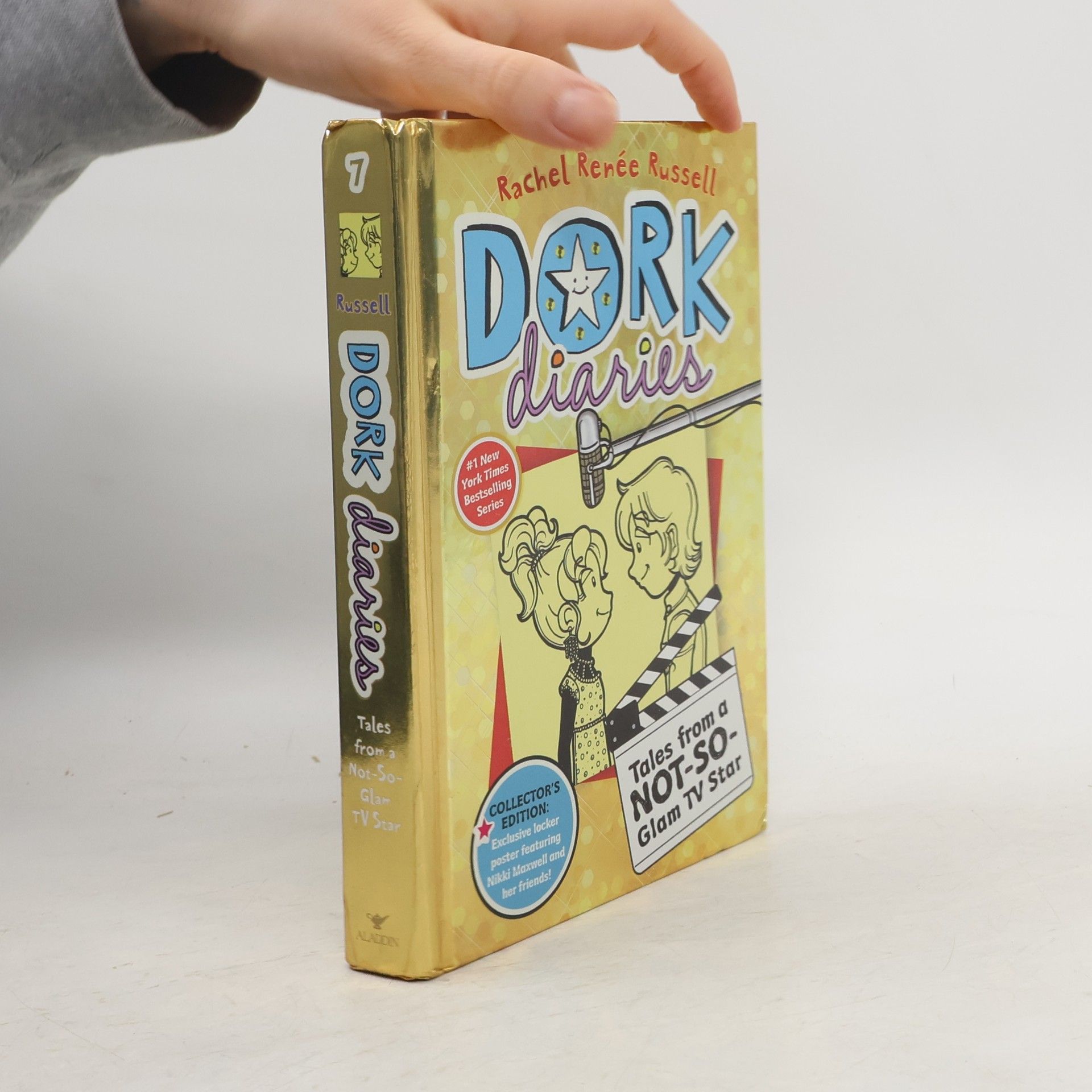 Rachel Renée Russellová Dork Diaries - 7: Tales From a Not-So-Glam TV Star - Collector's Edition
