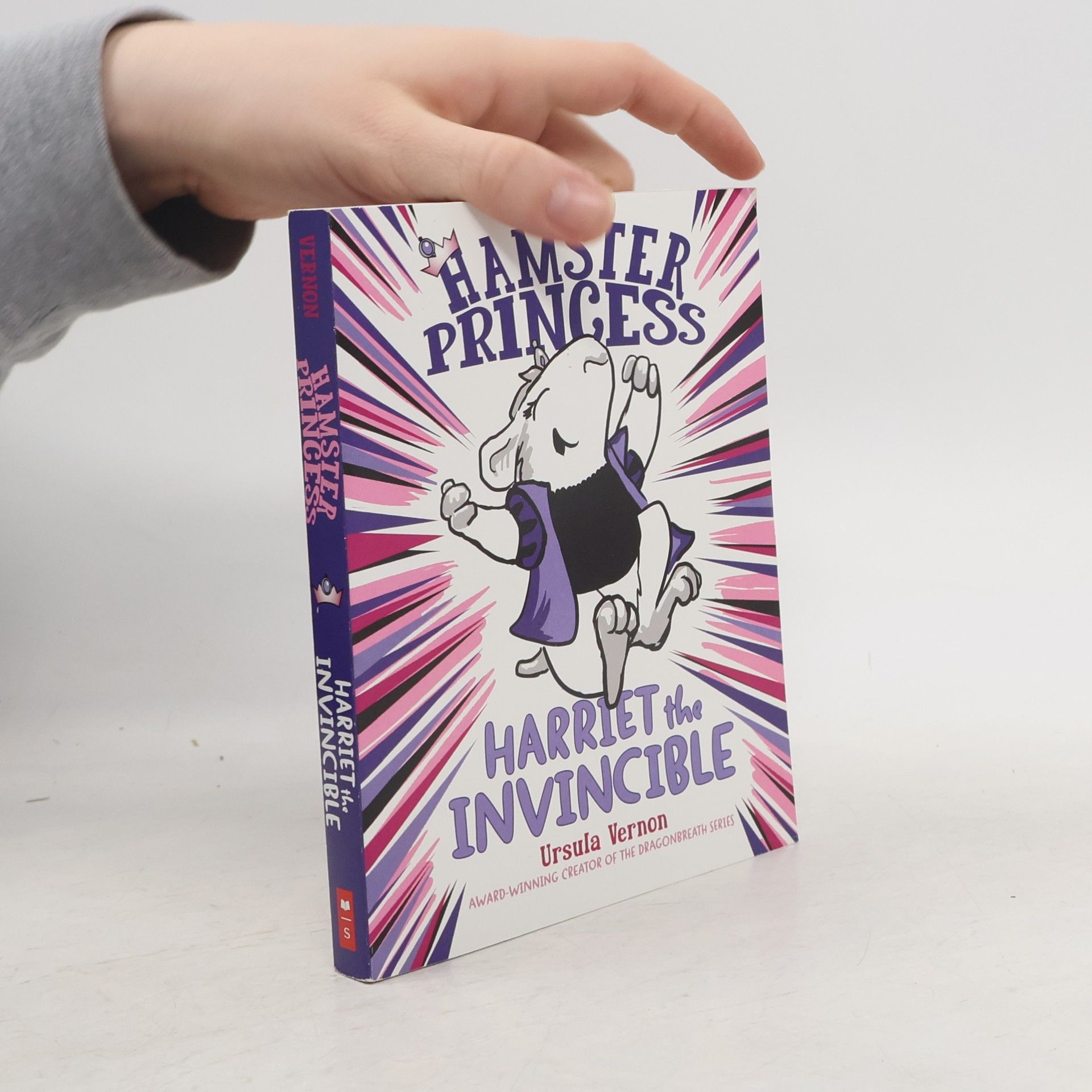 T. Kingfisher Hamster Princess: Harriet the Invincible