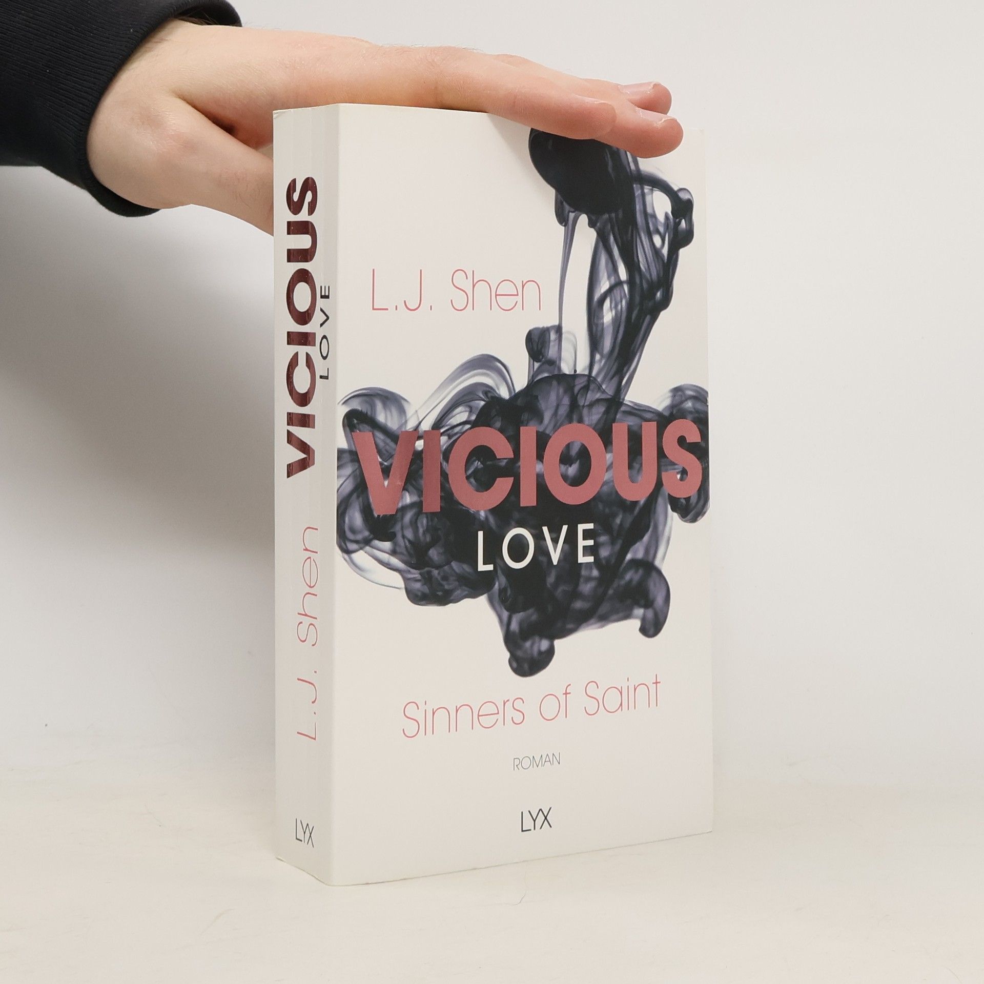 L. J. Shen Vicious Love. Twisted Love. Scandal Love. Broken Love