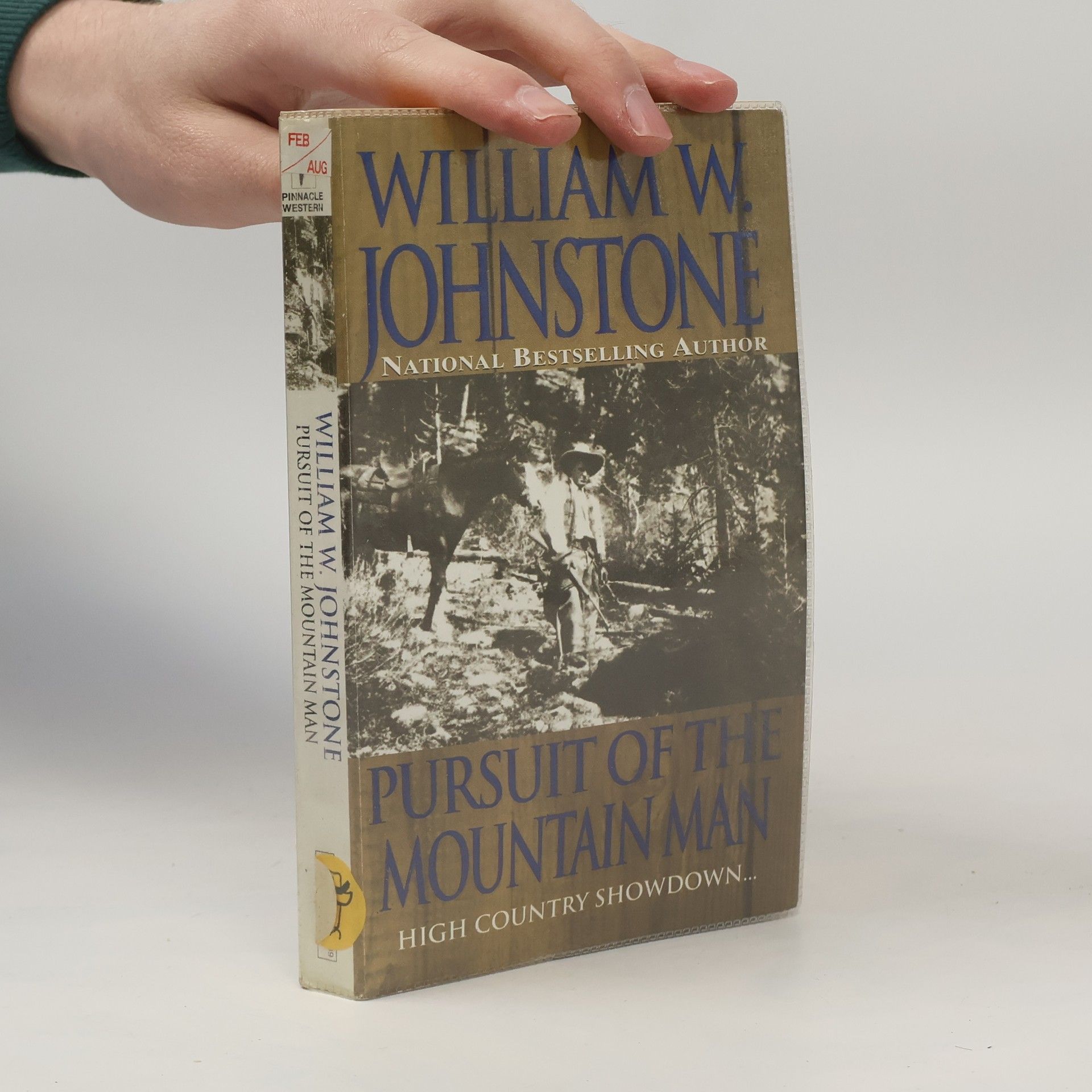 William W. Johnstone Pursuit of the Mountain Man
