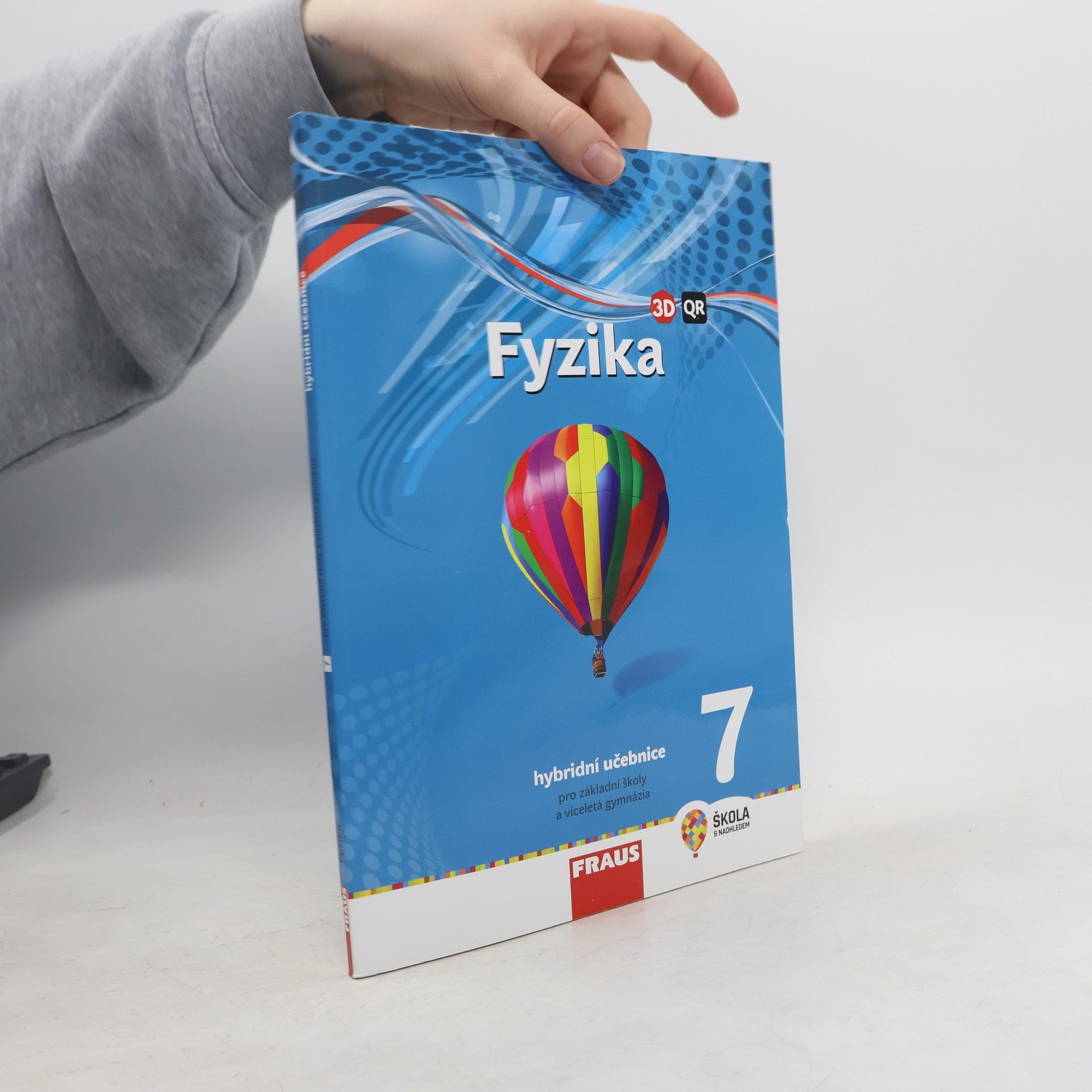 Fyzika 7 : hybridní učebnice pro základní školy a víceletá gymnázia