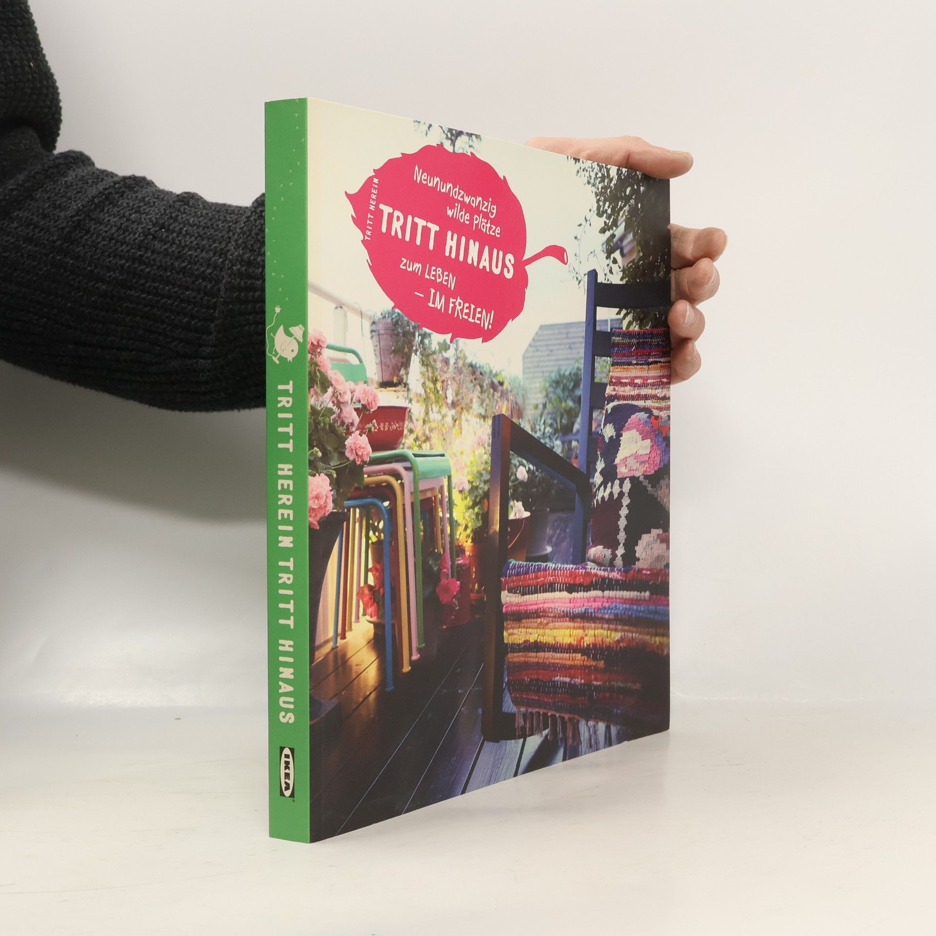 Kolektiv autorů Tritt Herein, Tritt Hinaus