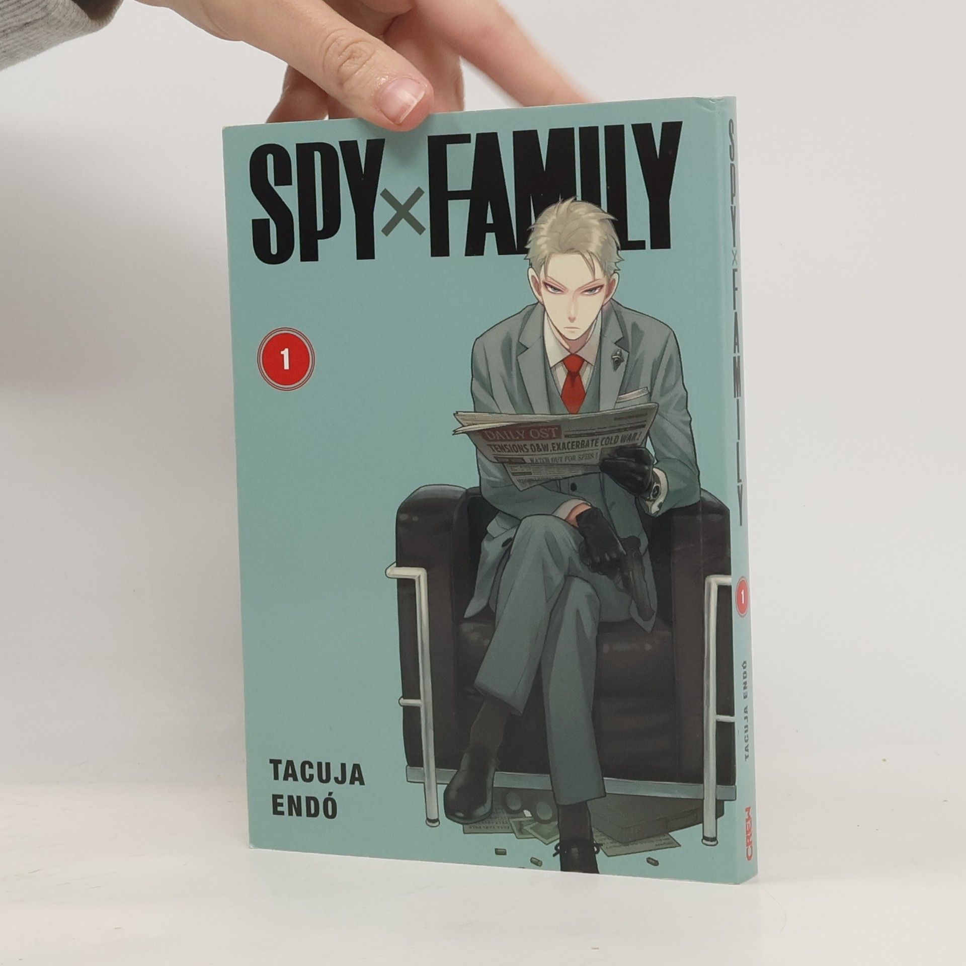 Tacuja Endó Spy x Family 1