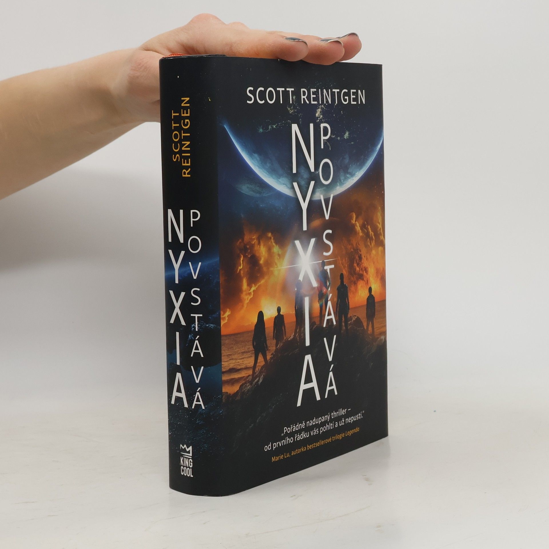 Scott Reintgen Nyxia povstává