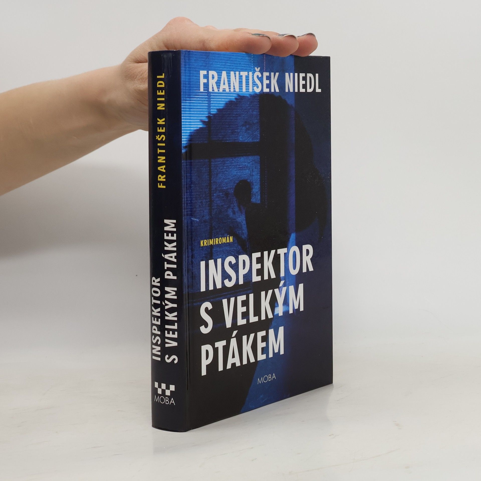 František Niedl Inspektor s velkým ptákem