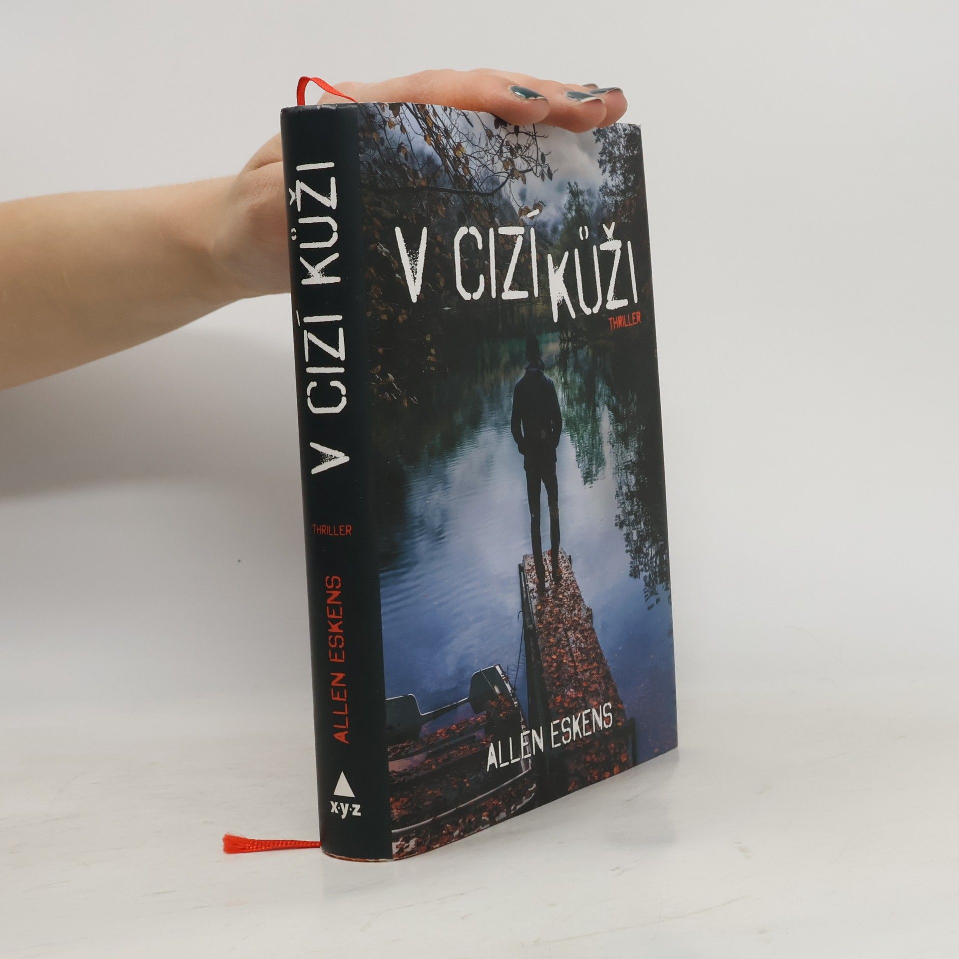 Allen Eskens V cizí kůži