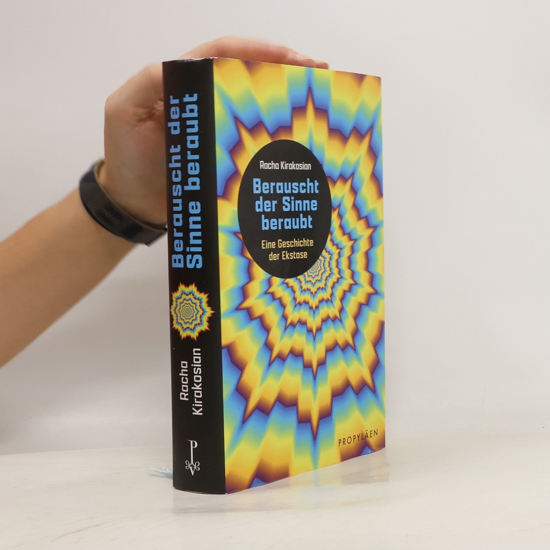 Racha Kirakosian Berauscht der Sinne beraubt