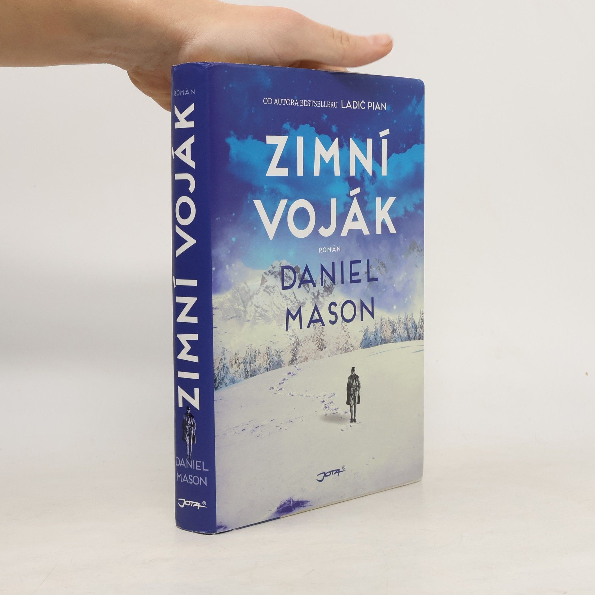 Daniel Mason Zimní voják