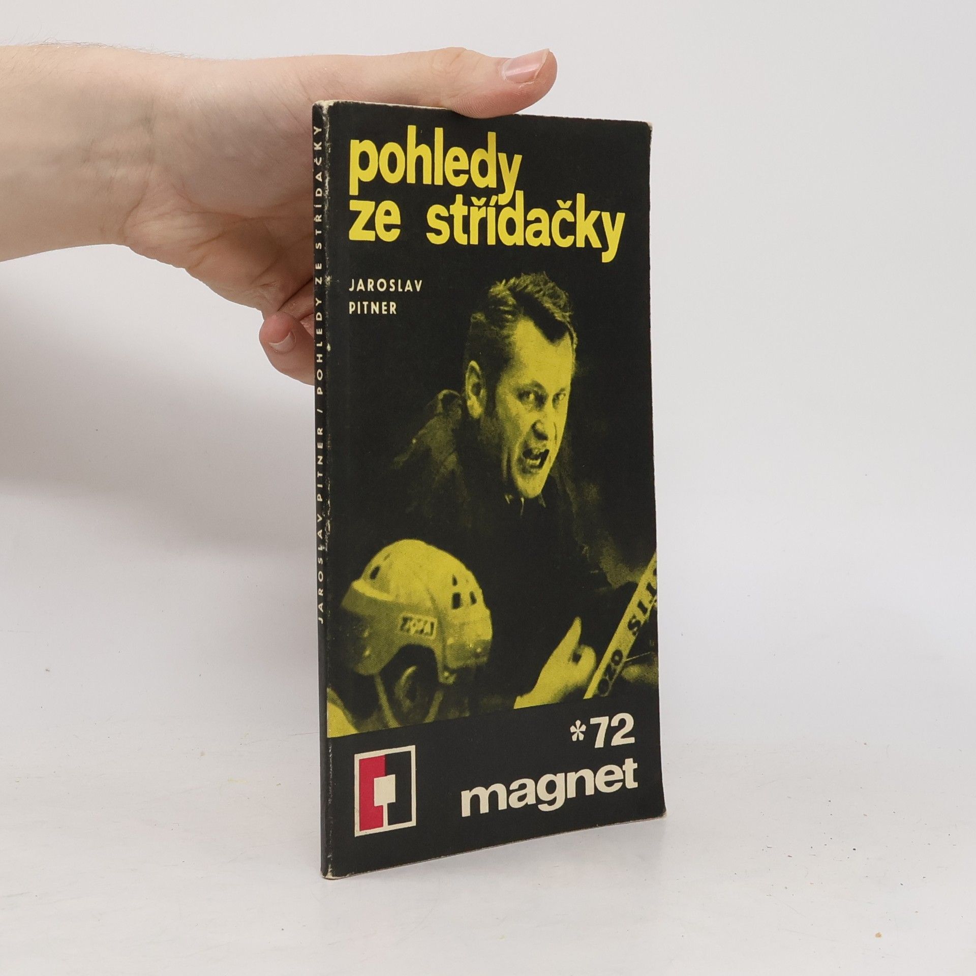 Magnet. Pohledy ze střídačky