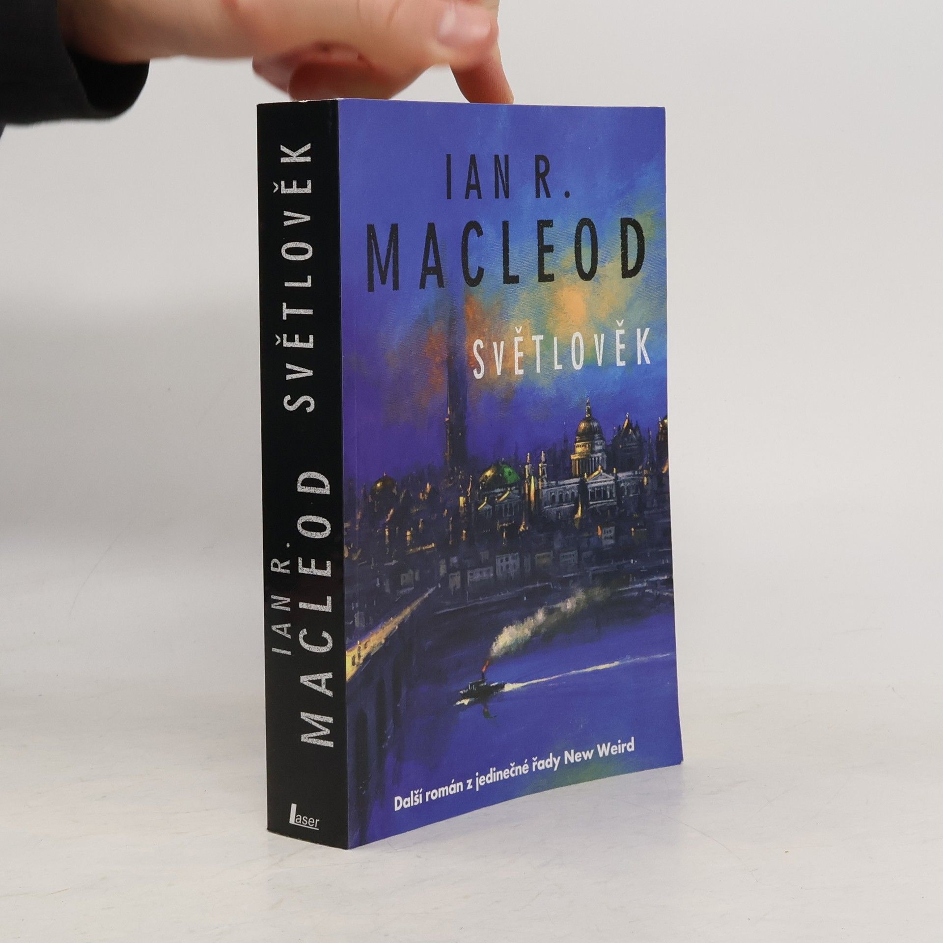 Ian R. MacLeod Světlověk