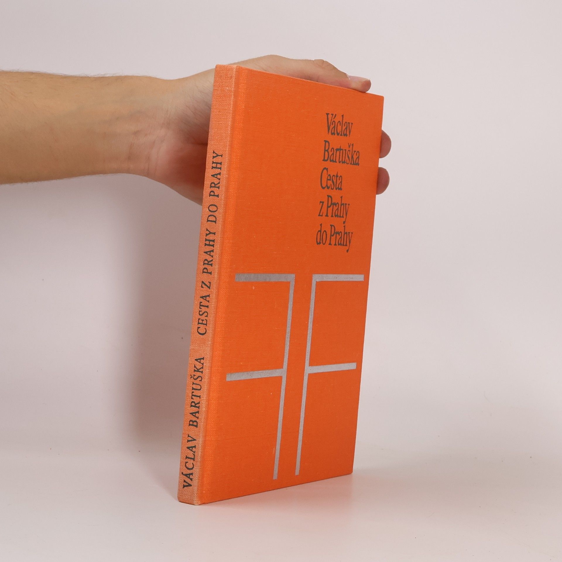 Václav Bartuška Cesta z Prahy do Prahy