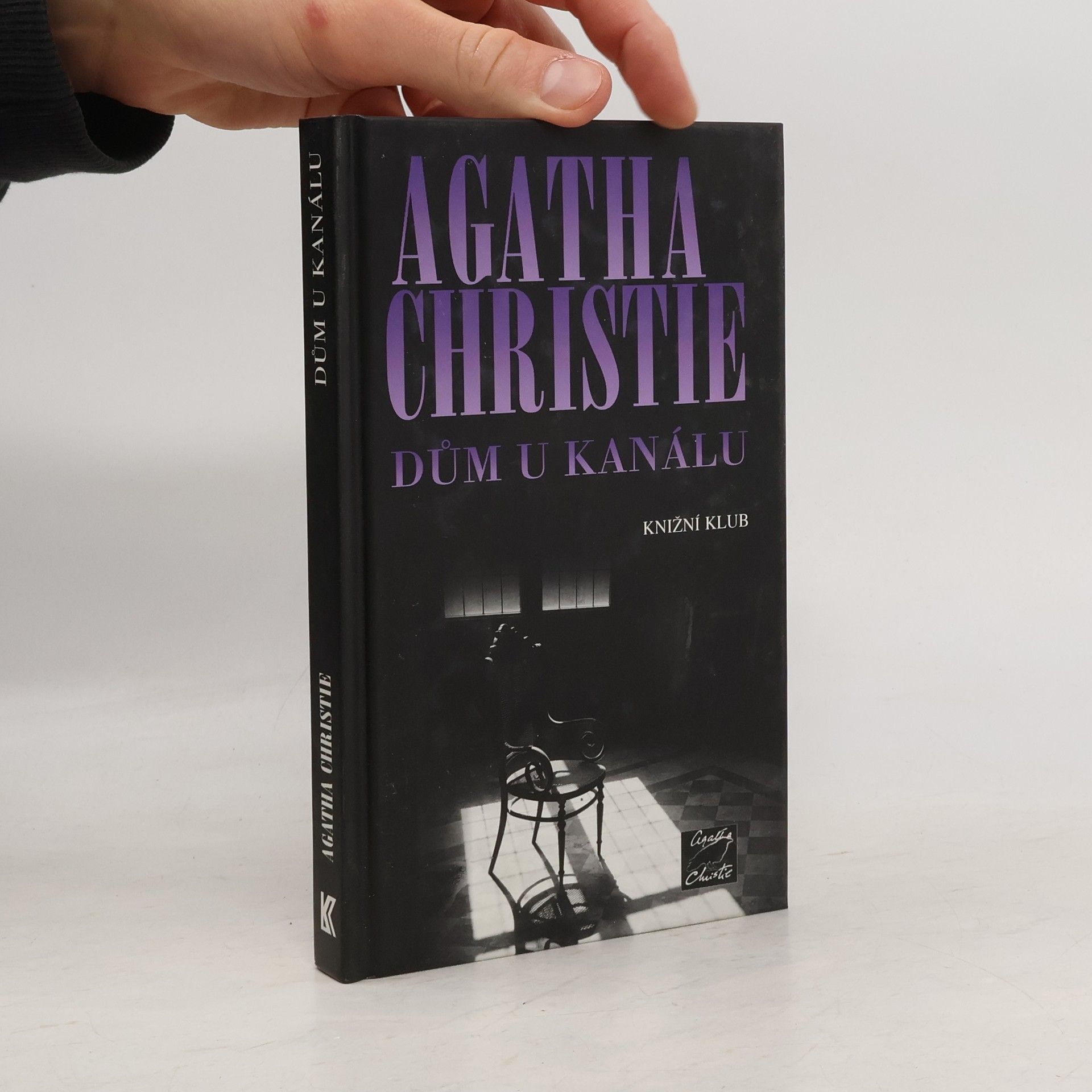 Agatha Christie Dům u kanálu