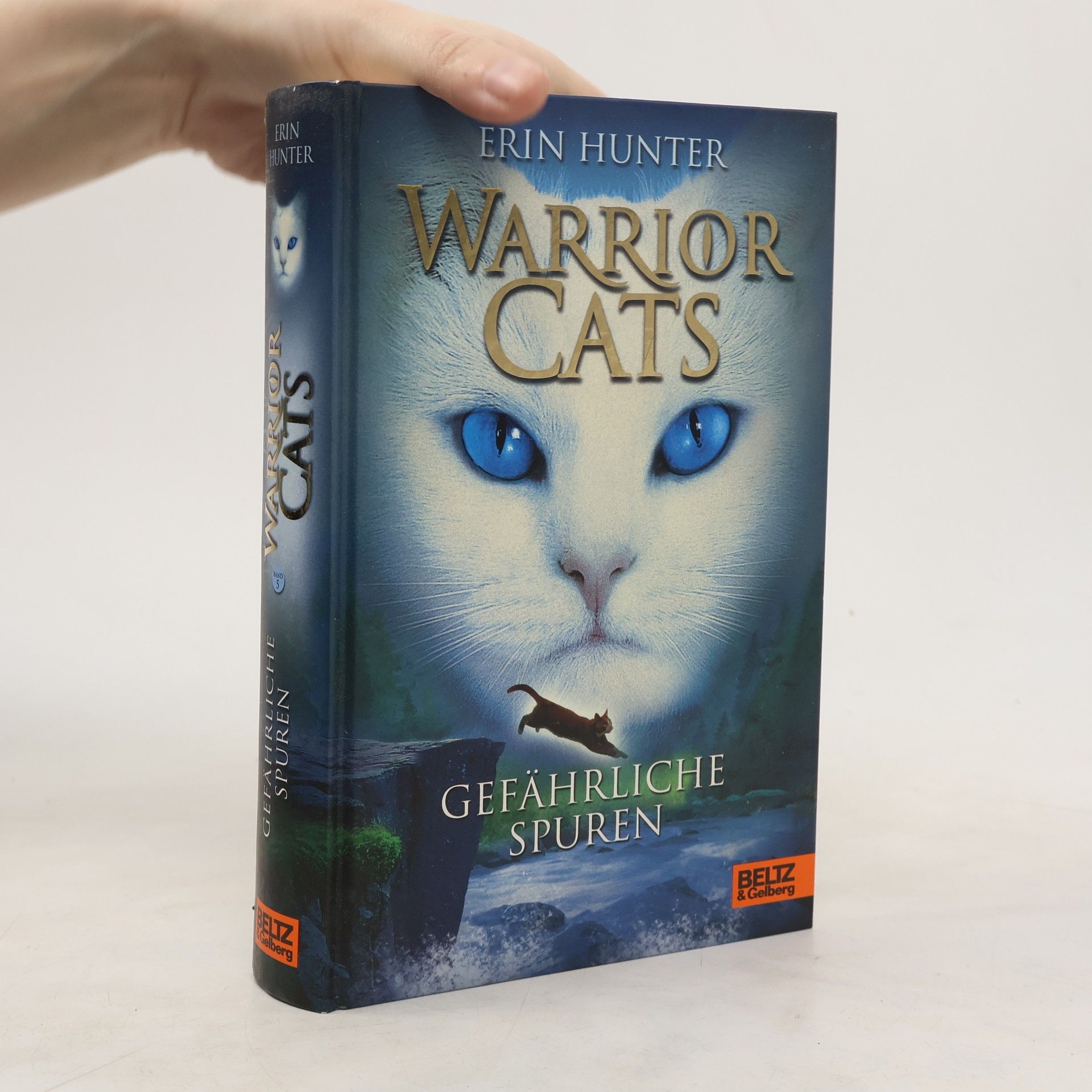 Erin Hunter Warrior Cats. Gefährliche Spuren