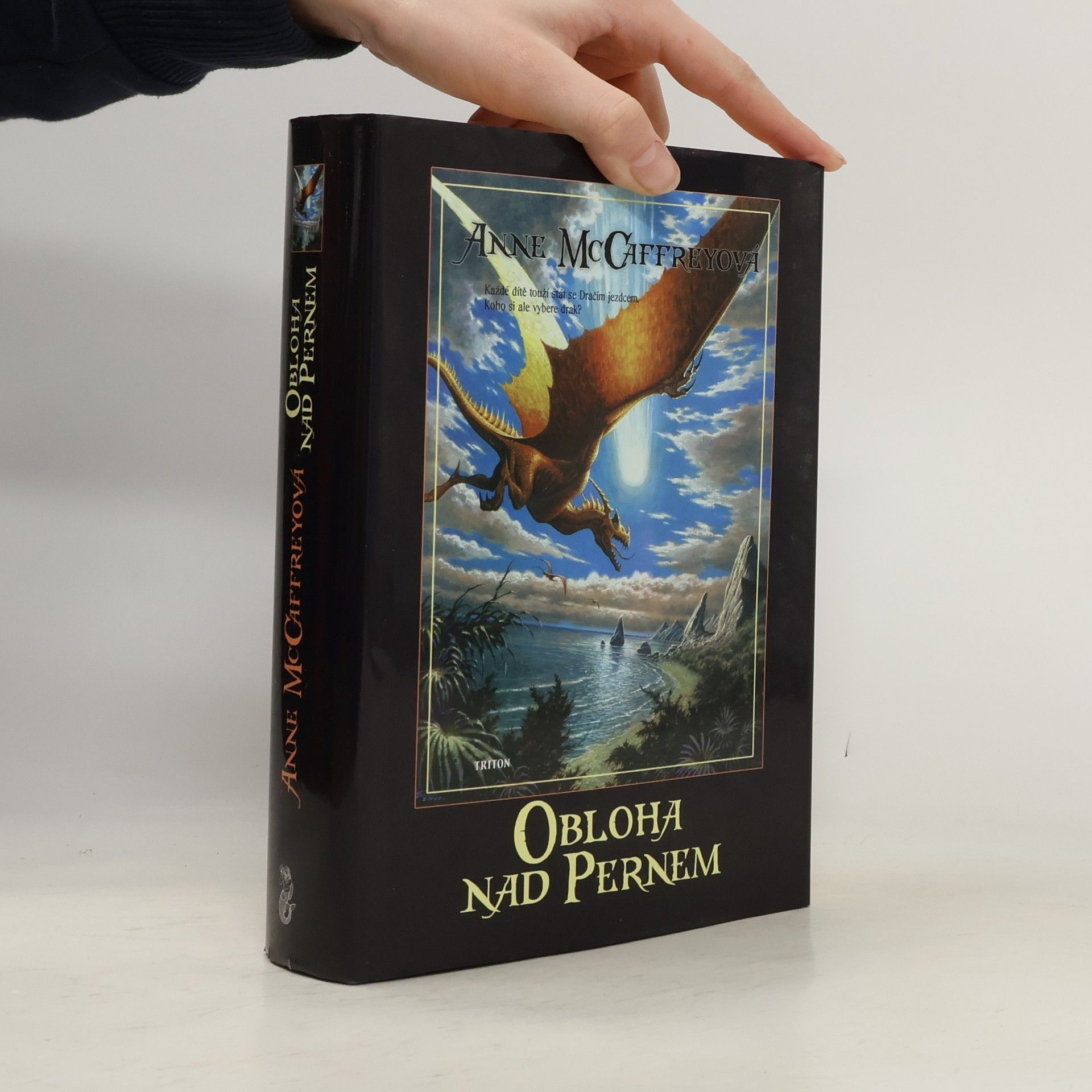 Anne Mac Caffrey Obloha nad Pernem