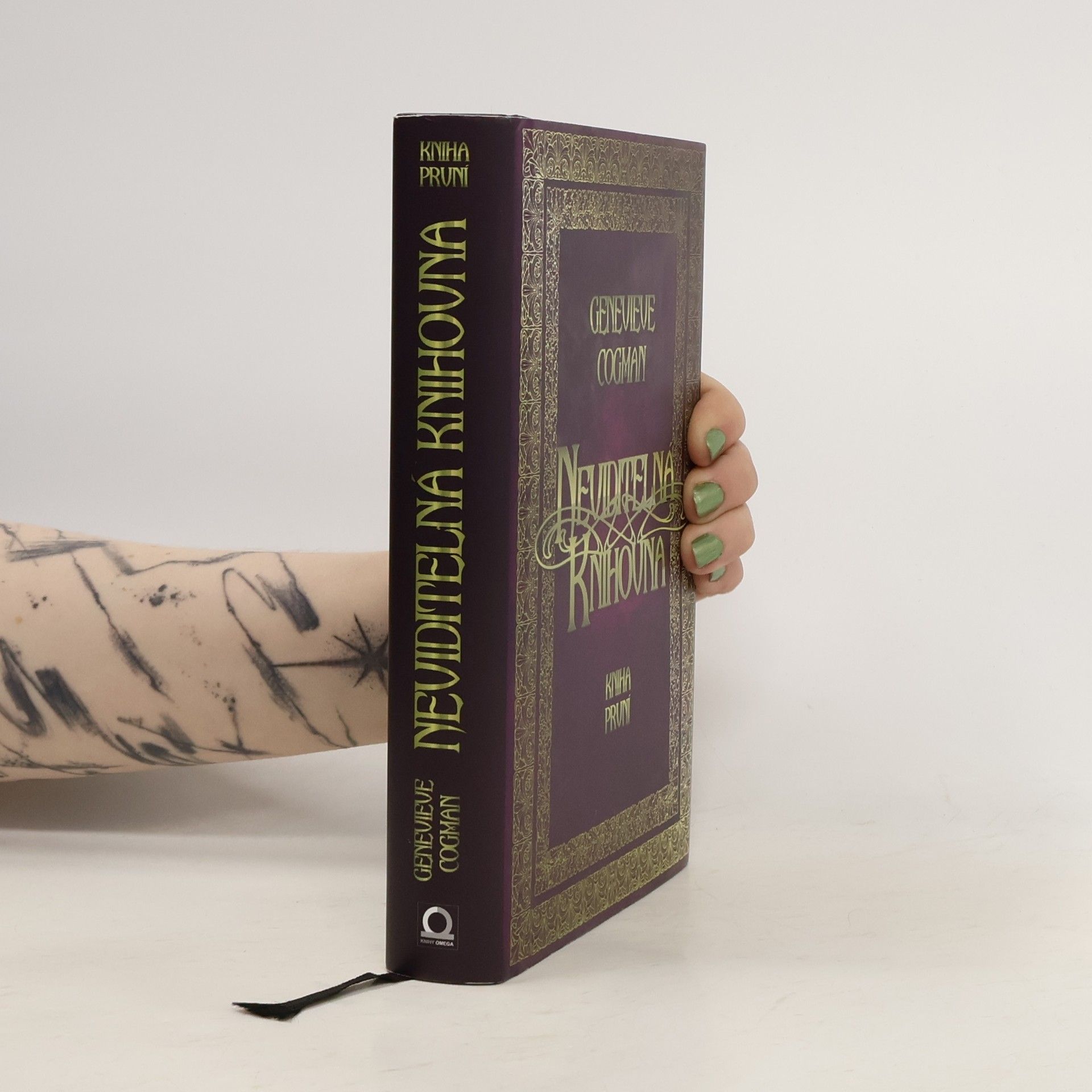 Genevieve Cogman Neviditelná knihovna