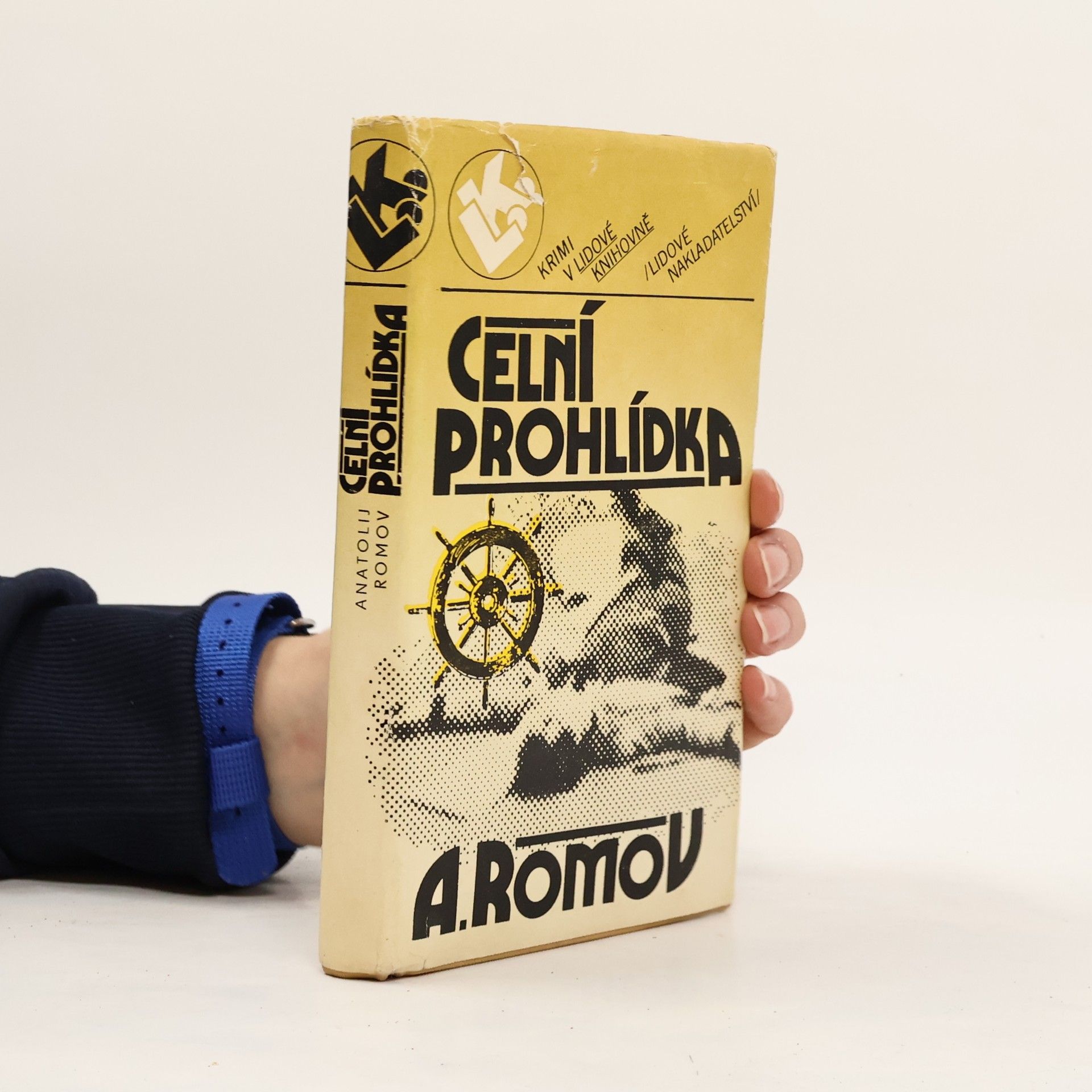 Anatolij Romov Celní prohlídka