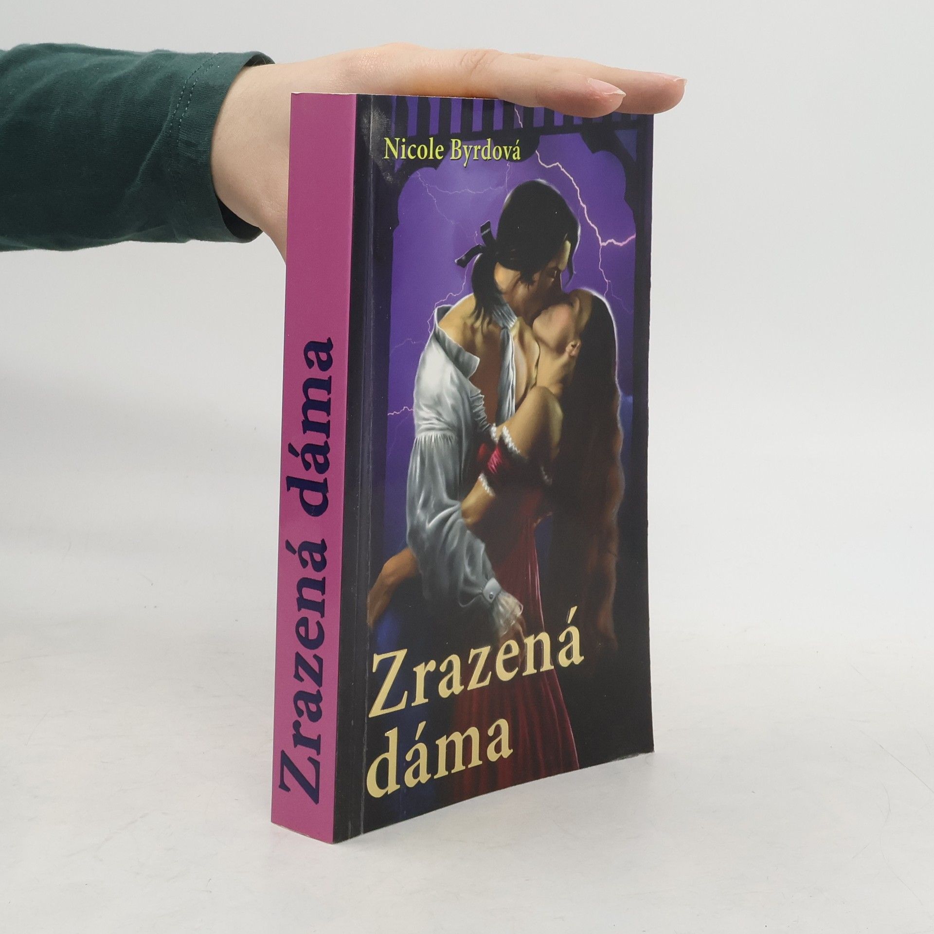 Nicole Byrd Zrazená dáma