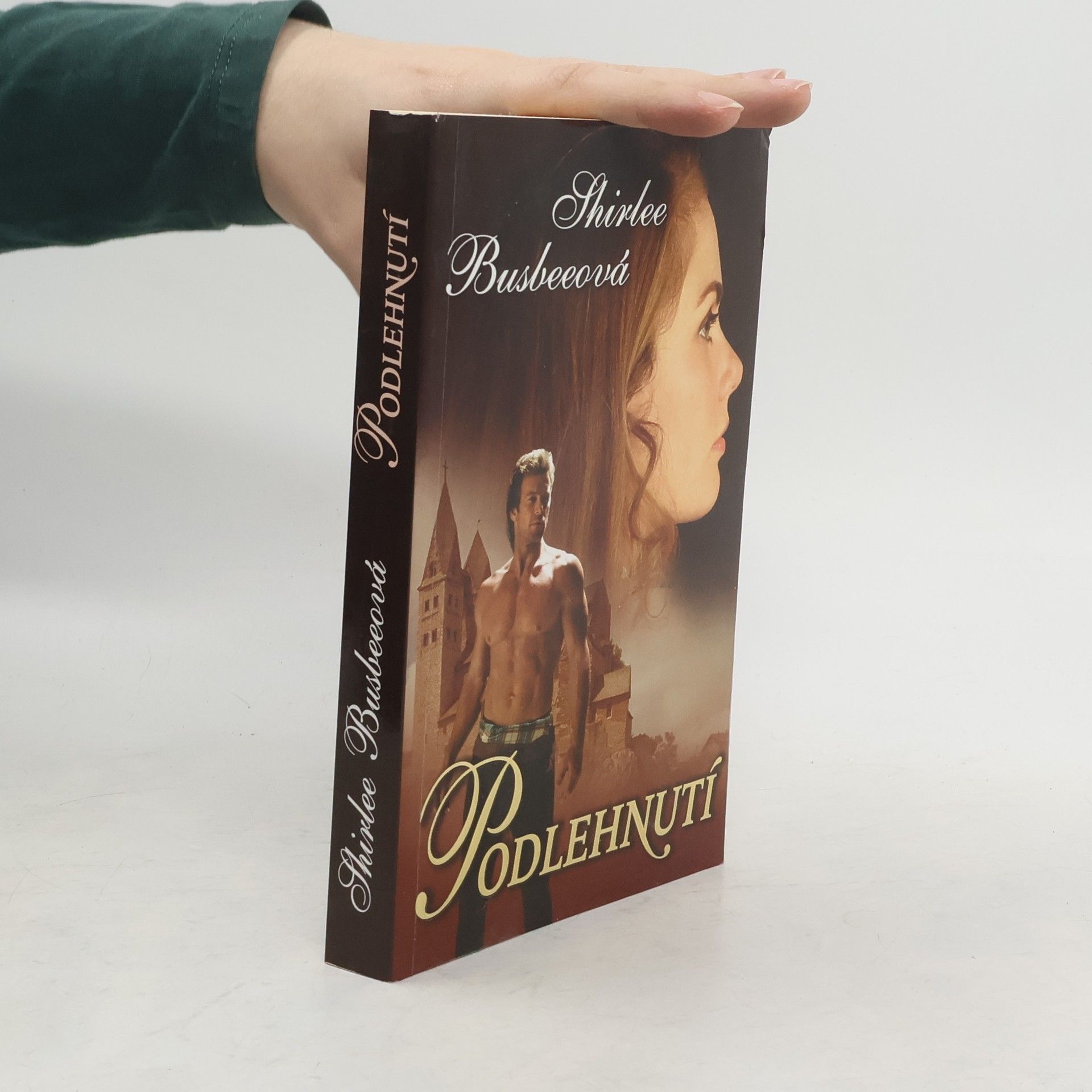 Shirlee Busbee Podlehnutí